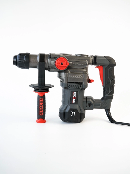 Professional perforator RIKORD keys bilan, zarbali drel, uskunalar to'plami