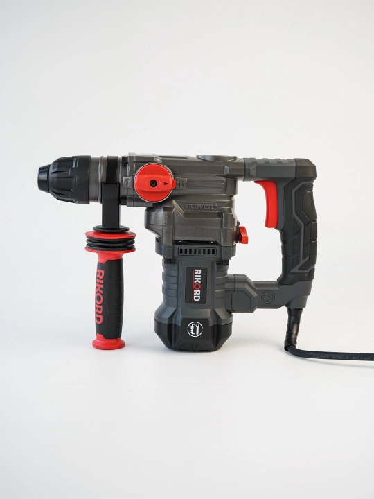 Professional perforator RIKORD keys bilan, zarbali drel, uskunalar to'plami