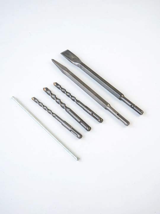 Professional perforator RIKORD keys bilan, zarbali drel, uskunalar to'plami