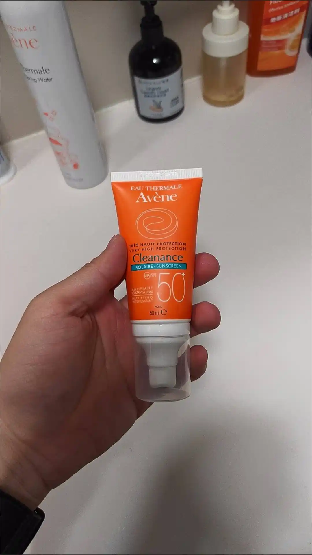Avène Cleanance Sunscreen SPF 50+ Для жирной и склонной к акне кожи. Высокая защита UVA/UVB
