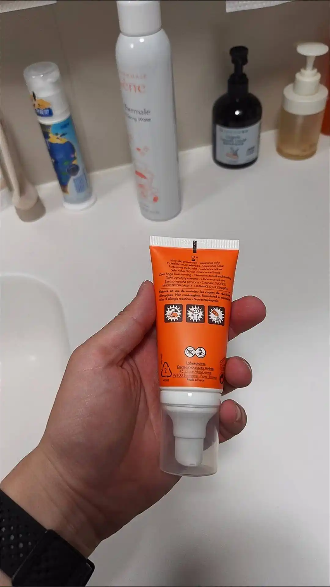 Avène Cleanance Sunscreen SPF 50+ Для жирной и склонной к акне кожи. Высокая защита UVA/UVB
