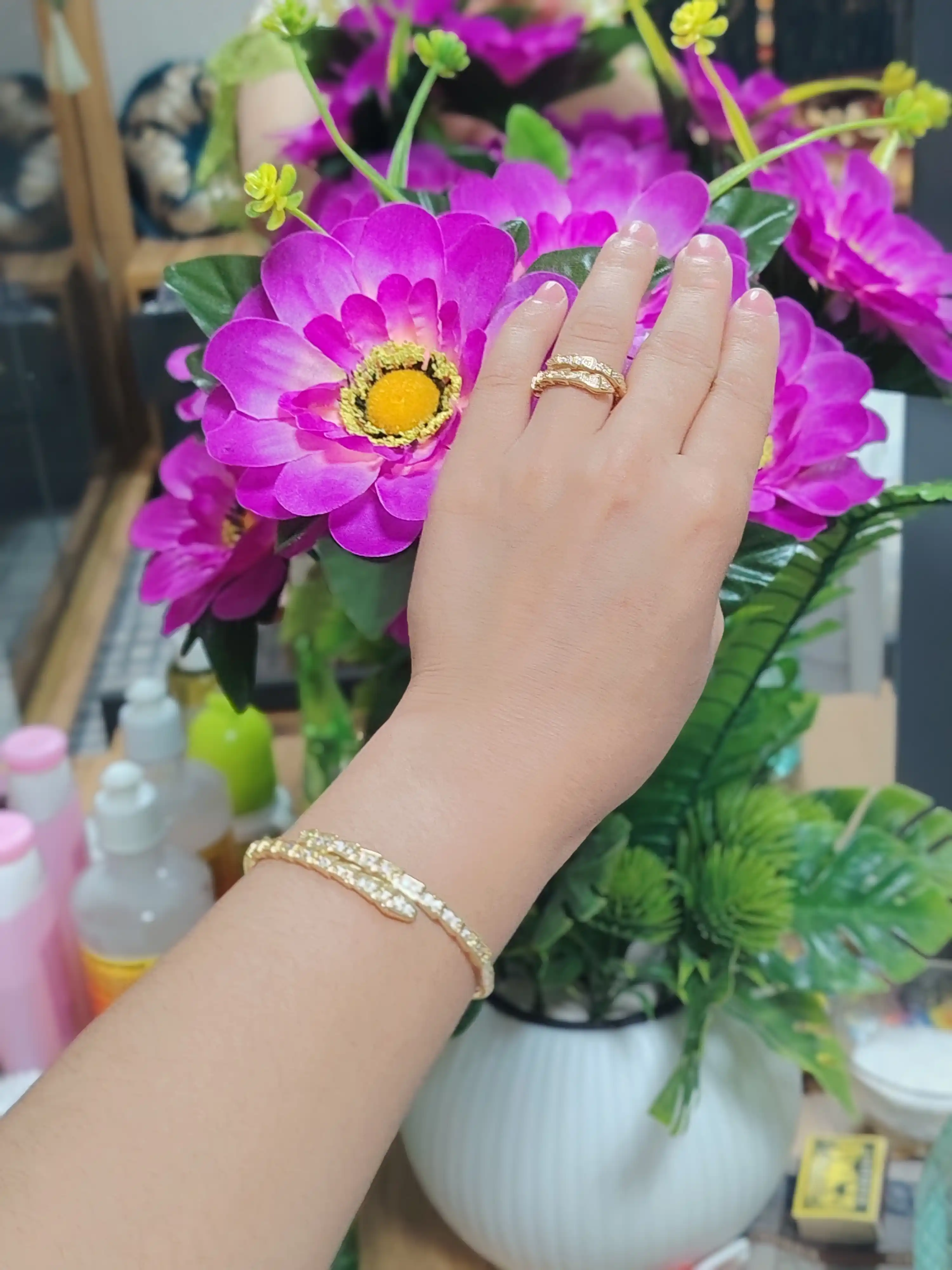Набор бижутерии в стиле Bvlgari: браслет и кольцо в форме змеи