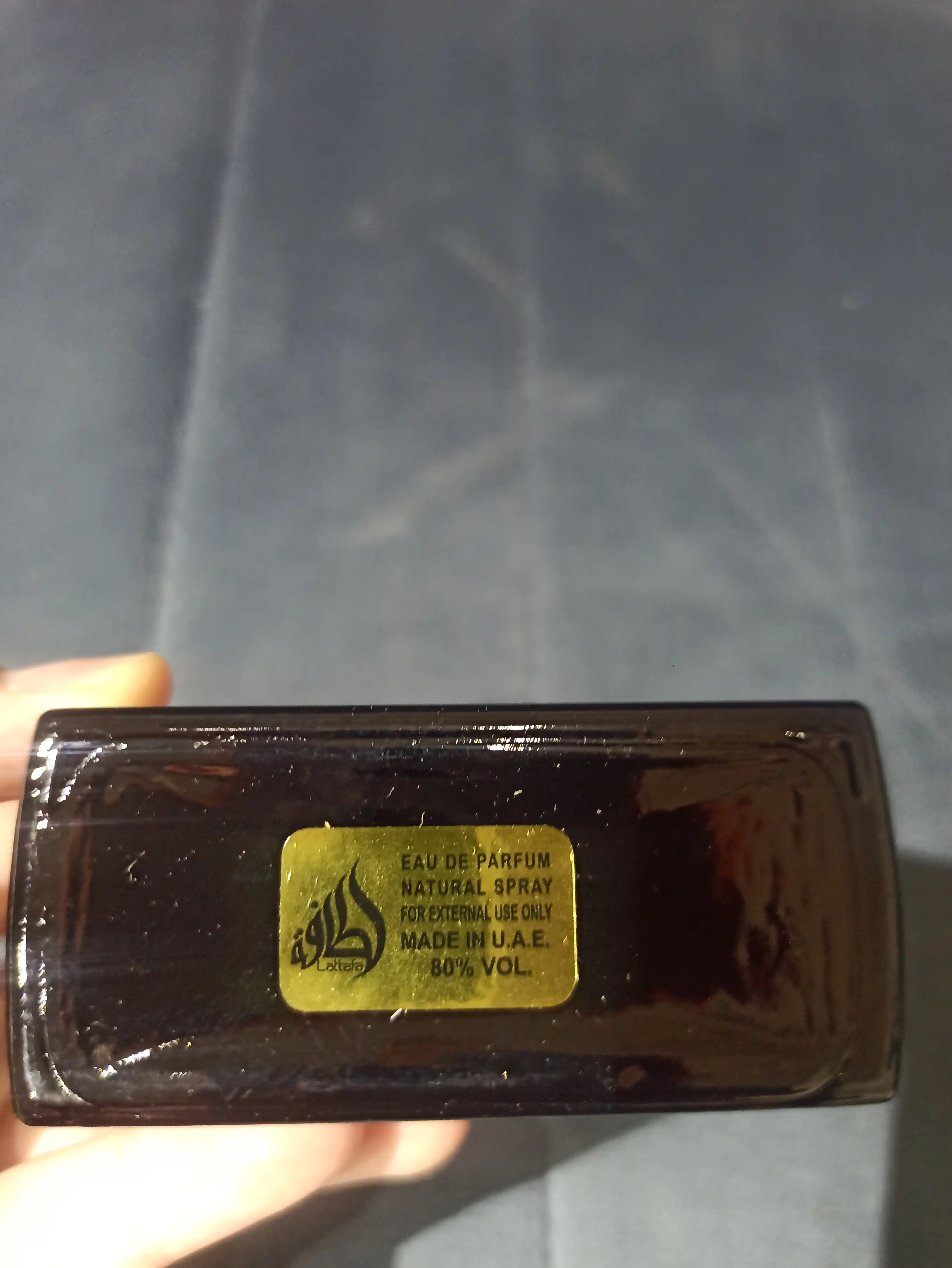 Erkaklar uchun parfyum хushbo'y atir