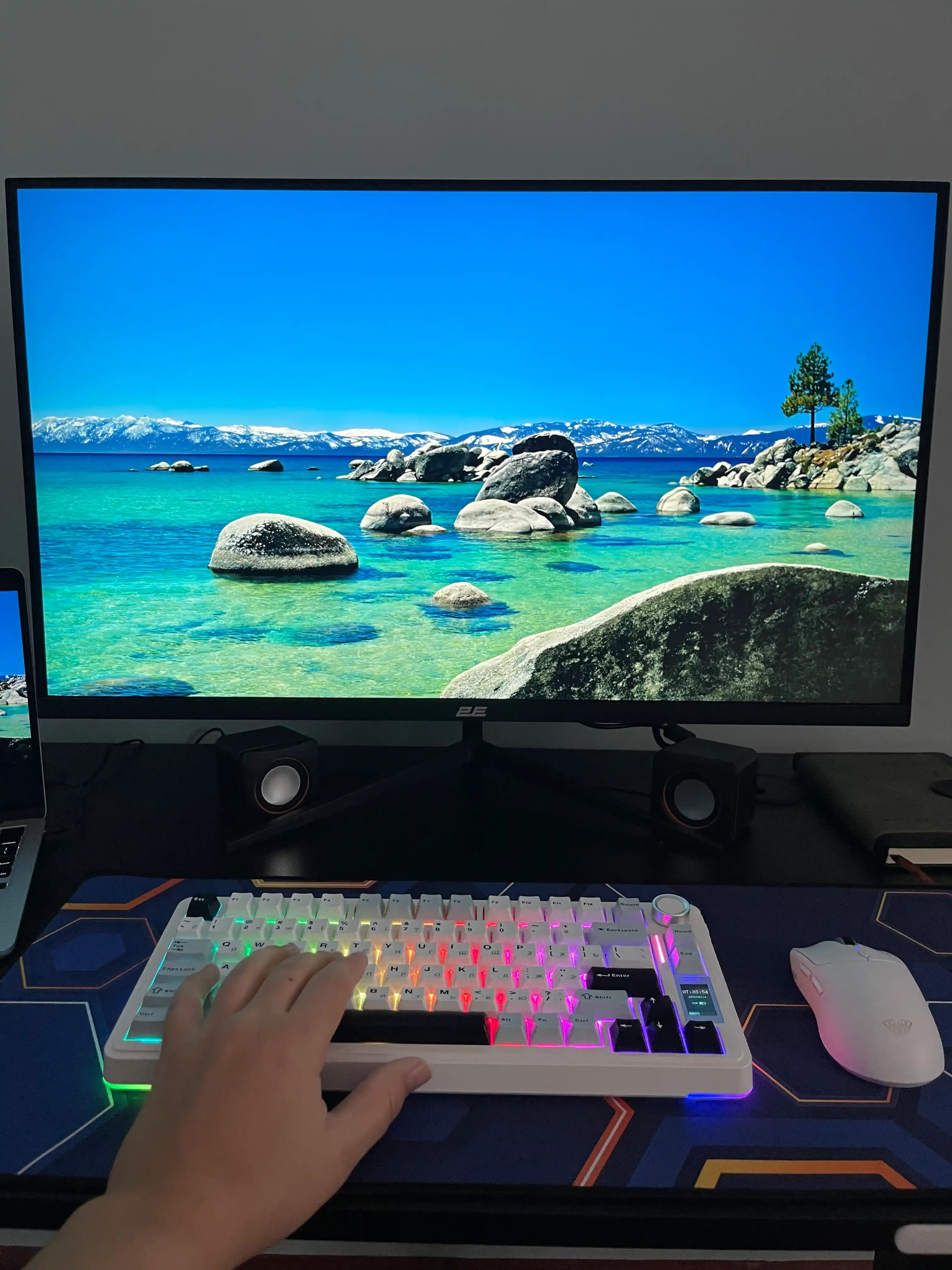 Ofis monitori E 31.5′′ D3224B 2xHDMI, DP, IPS, 2560×1440, 75Hz, 5ms, FreeSync