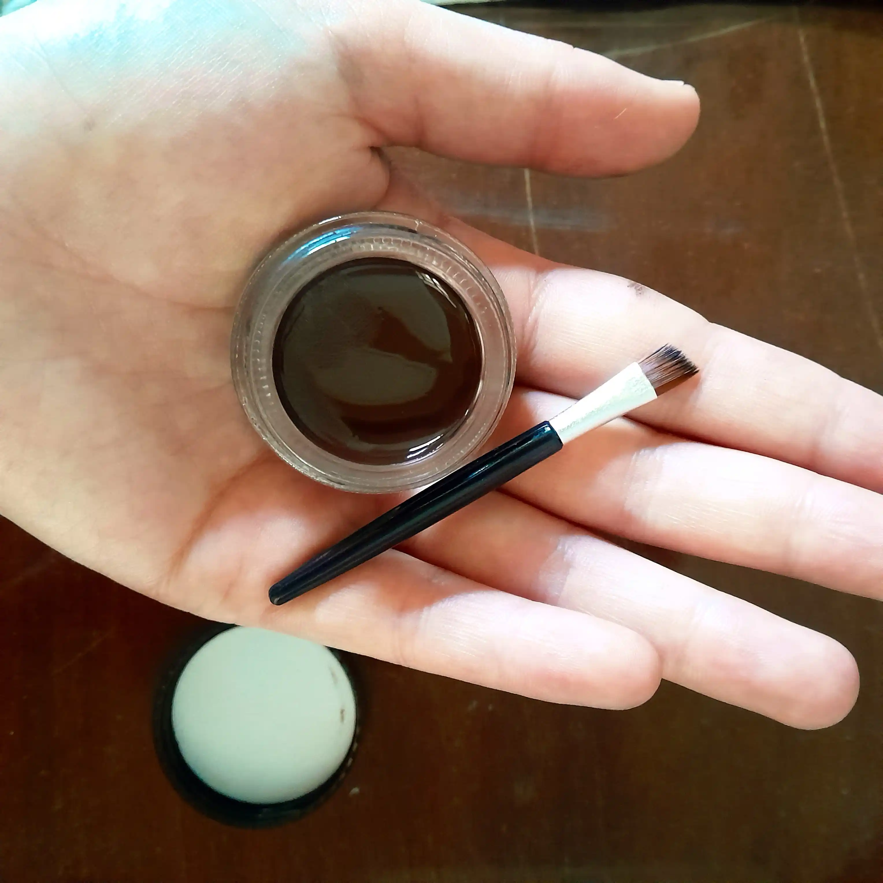 Qoshlar uchun bo'yoq geli Anastasia Beverly Hills Dipbrow Pomade, 4 gr + bonusiga cho'tka