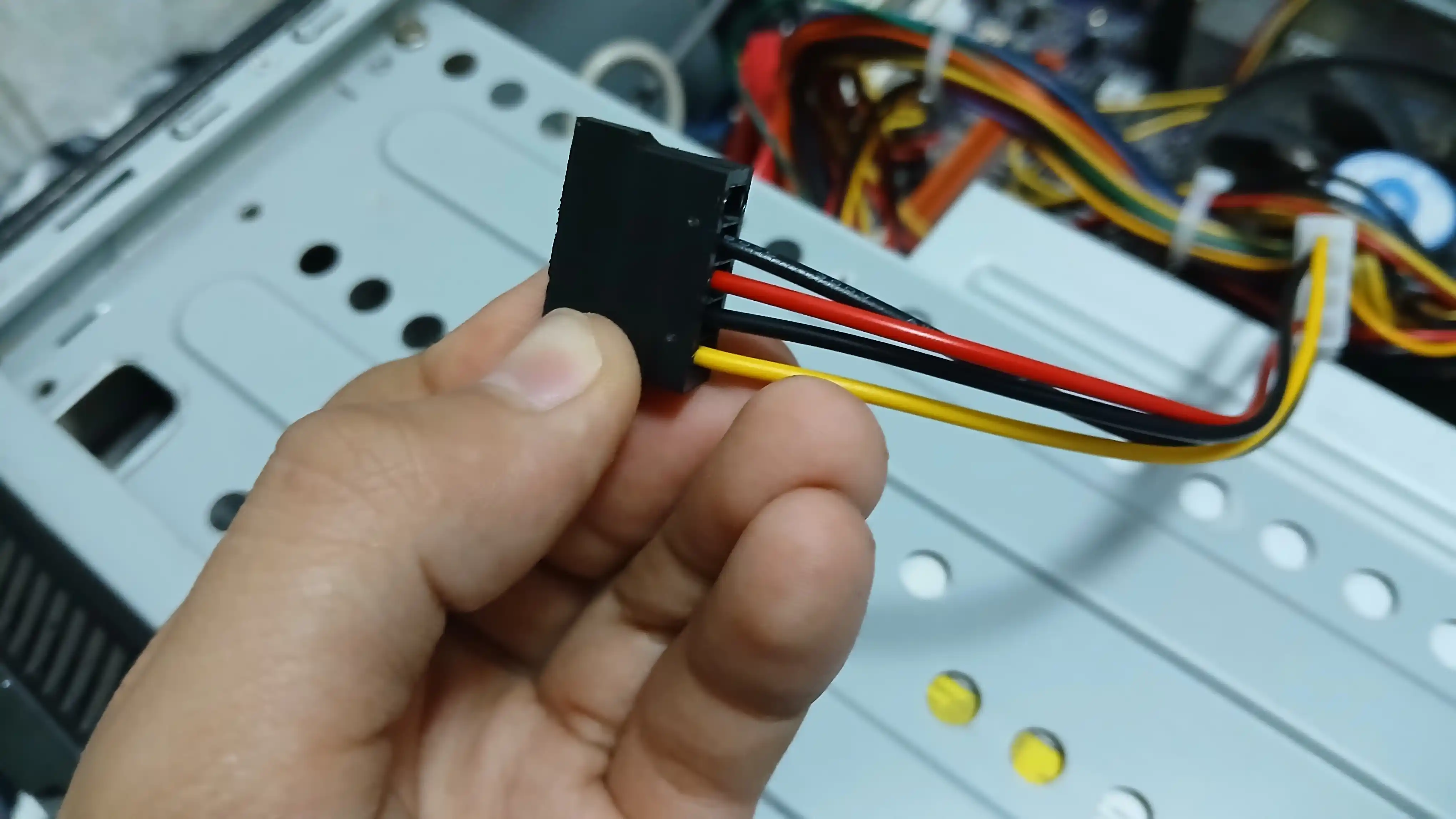 Кабель переходник питания Molex 4-Pin - SATA 15-Pin