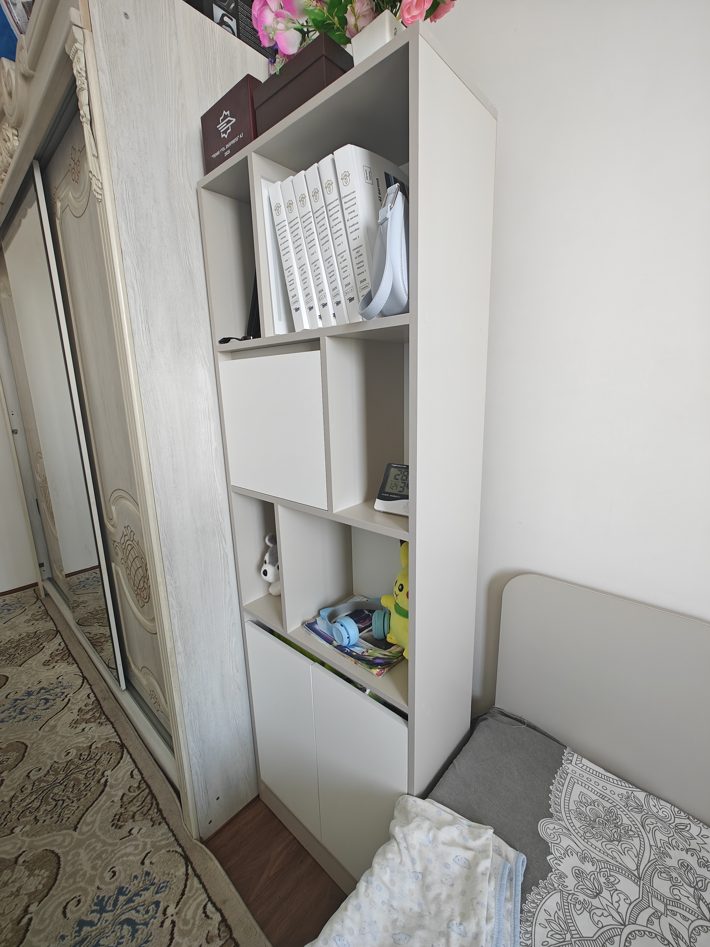 Bordo 60 - 180x60x25 sm, javoni, kitob javoni, qalamdon uy uchun mebel (yig‘ilgan holatda)