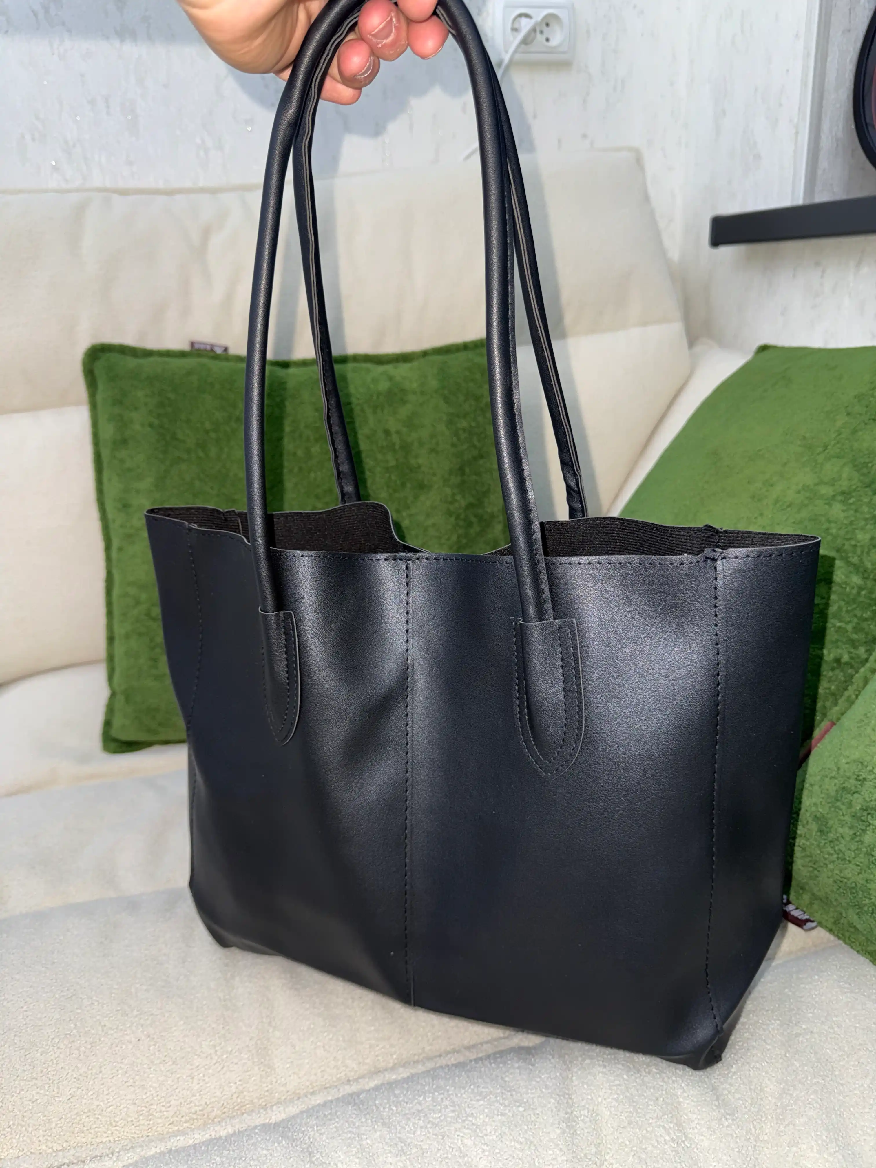Ayollar uchun katta shopper sumka, PU charm tote, ish va hujjatlar uchun
