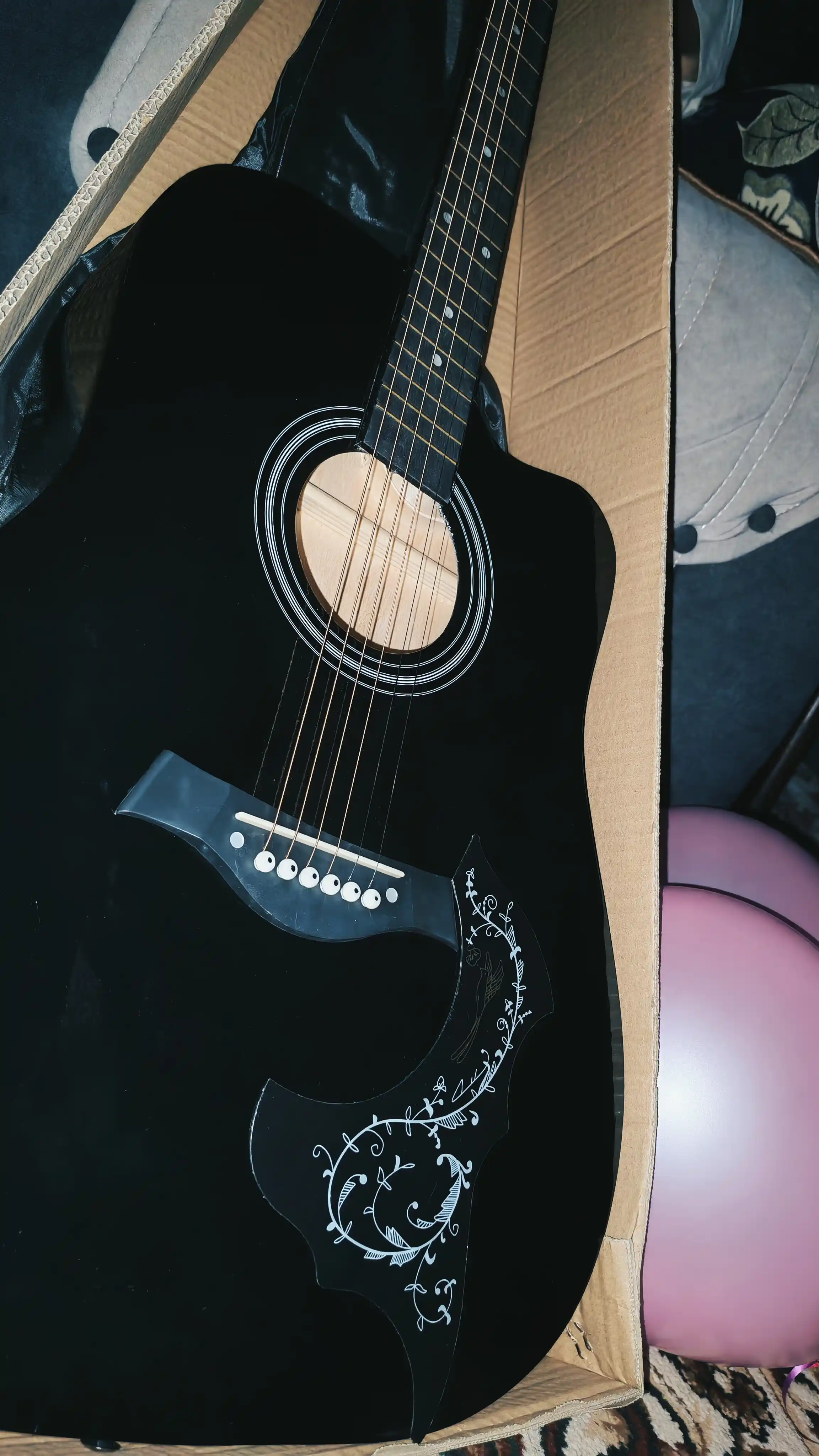Akustik Gitara Kabat 41 dyuym, 104 sm, 6 torli, havaskor va professionallar, 30 predmet