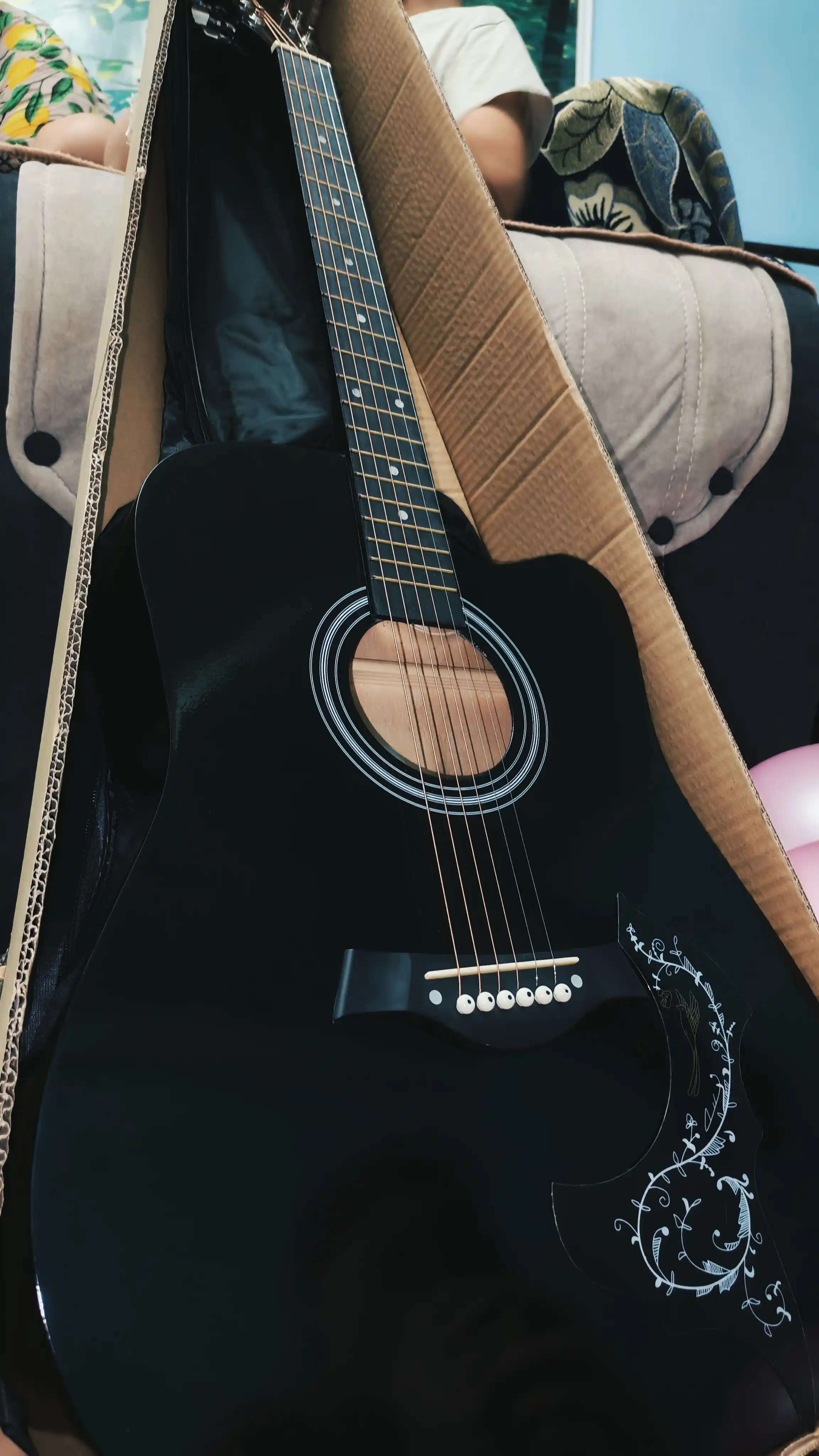 Akustik Gitara Kabat 41 dyuym, 104 sm, 6 torli, havaskor va professionallar, 30 predmet