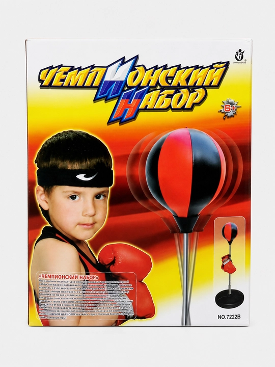 Qo‘lqop bilan tik turgan bokschi seti, chempion seti