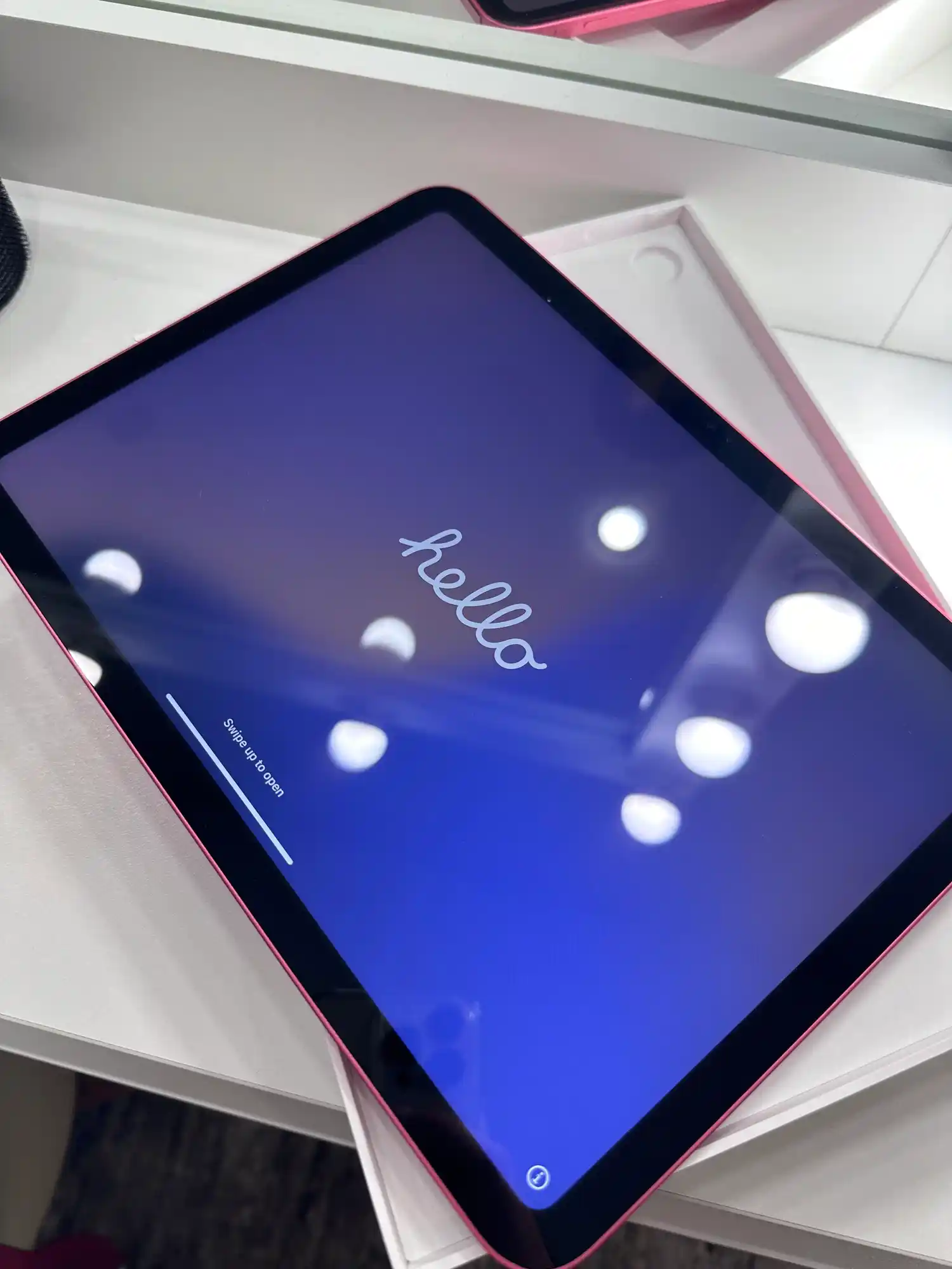 Planshet Apple iPad 11 2025, 128/256 GB, Wi-Fi / 5G