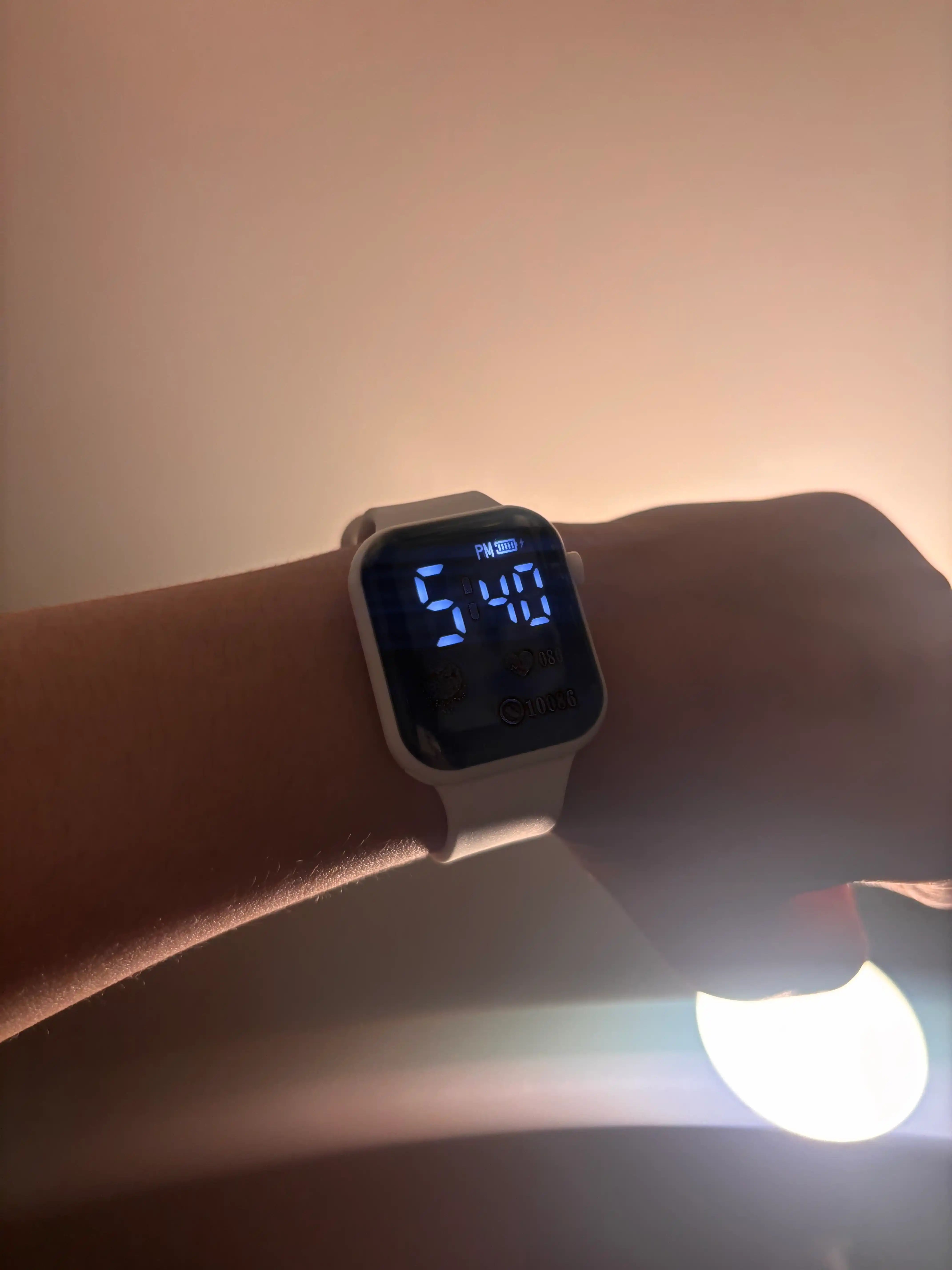 Elektron qo'l soati, LED