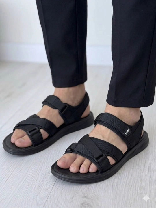 Erkaklar uchun sandallar, yengil, yozgi, shaharda va hordiq uchun, bosonojkalar, 40-44