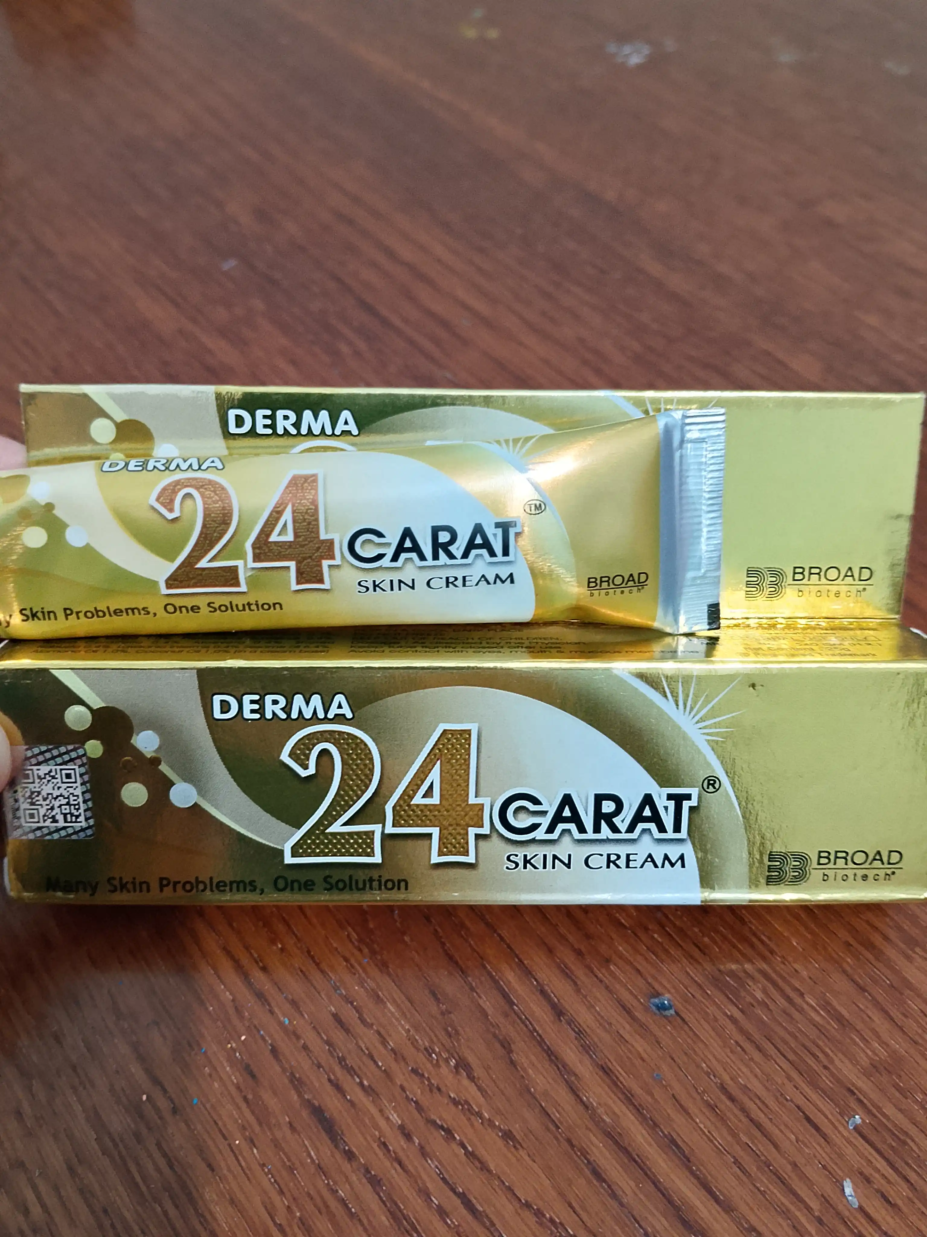 Универсальный крем для лица и тела Derma 24 Carat Skin Cream, 24 г