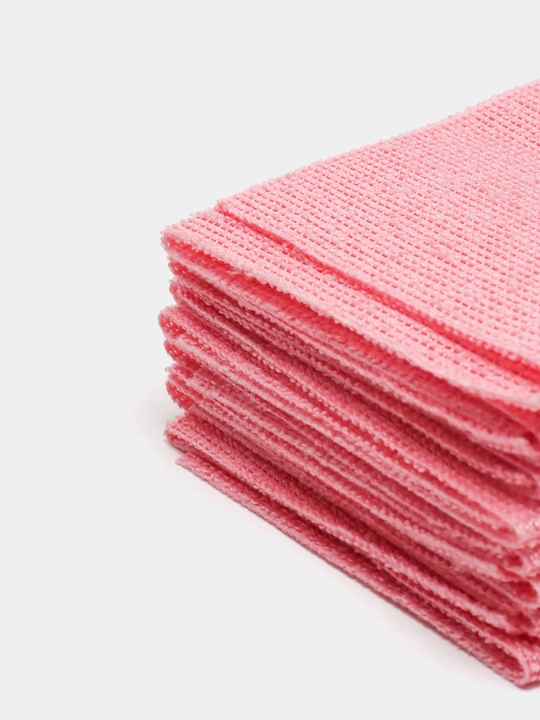 Qutidagi mikrofiber suxoy salfetka, oshxona sochiqlari lattalar, oyna, pol latta