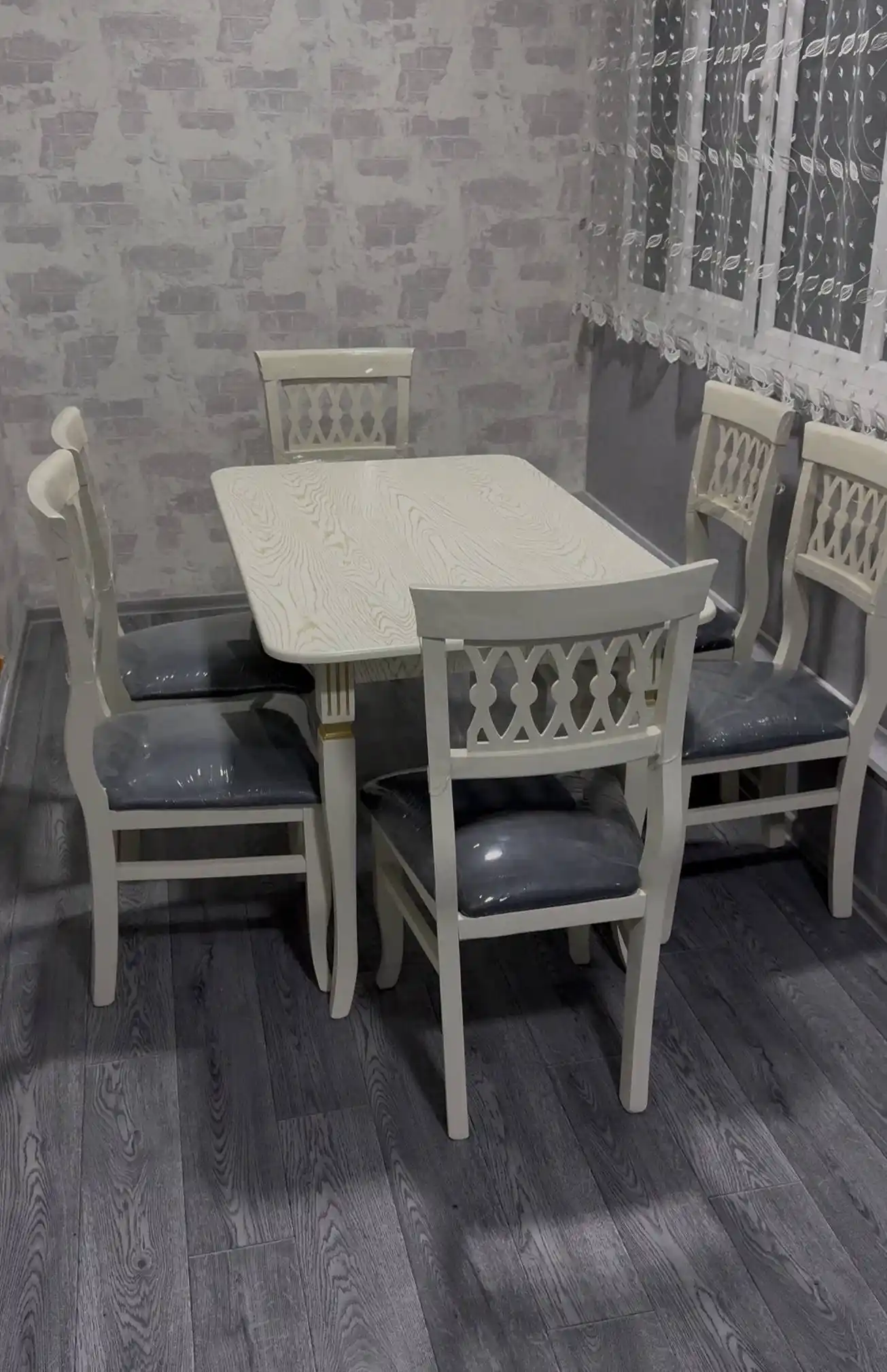 Комплект стола и стульев для кухни и гостиной "Классика", 6 персон