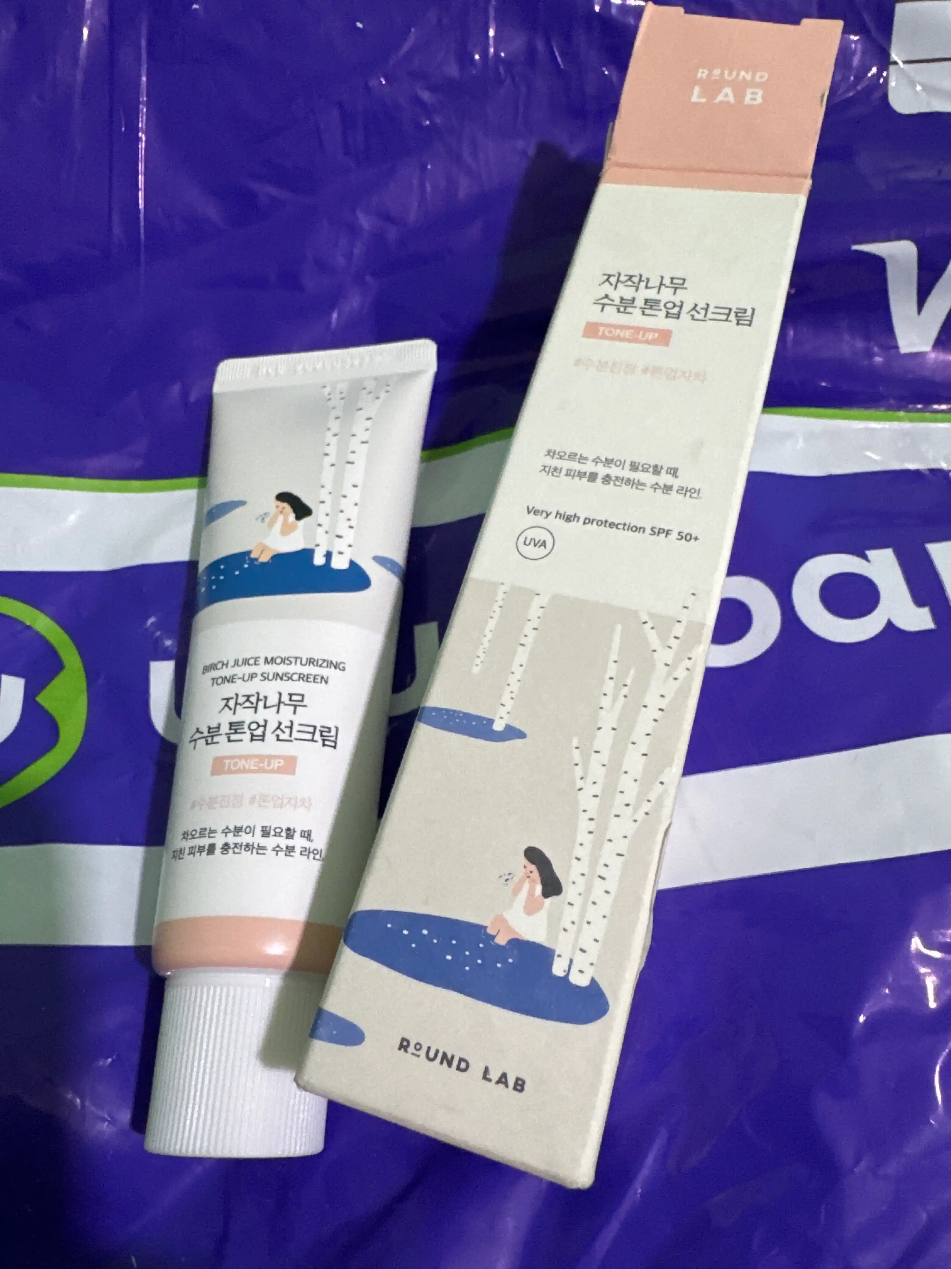 Quyoshdan himoya kremi va spreylari  Round Lab Sunscreen SPF50+ PA++++