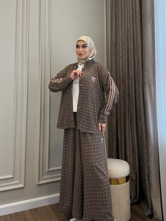 Ayollar uchun ikki qismdan iborat to‘plam, standart 44-52
