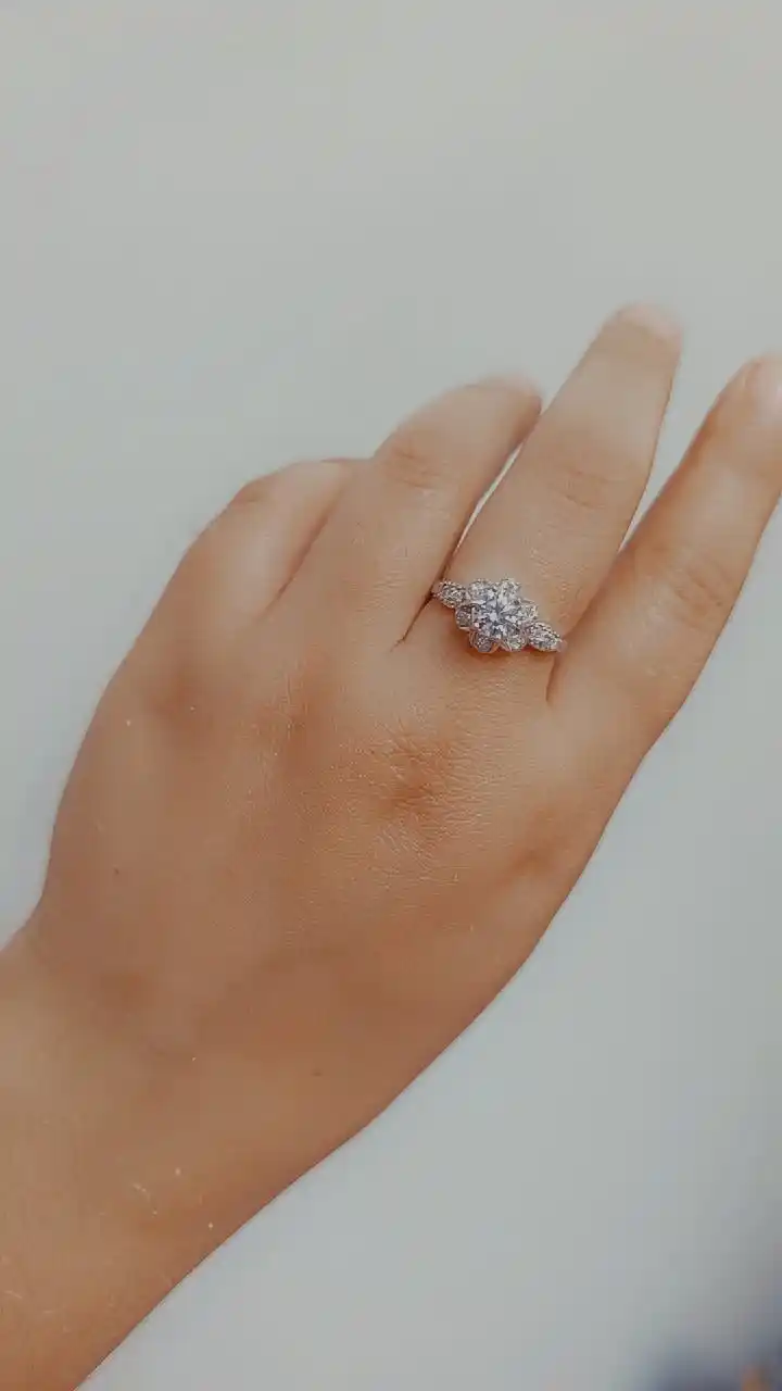 Серебряный комплект для женщин и девушек