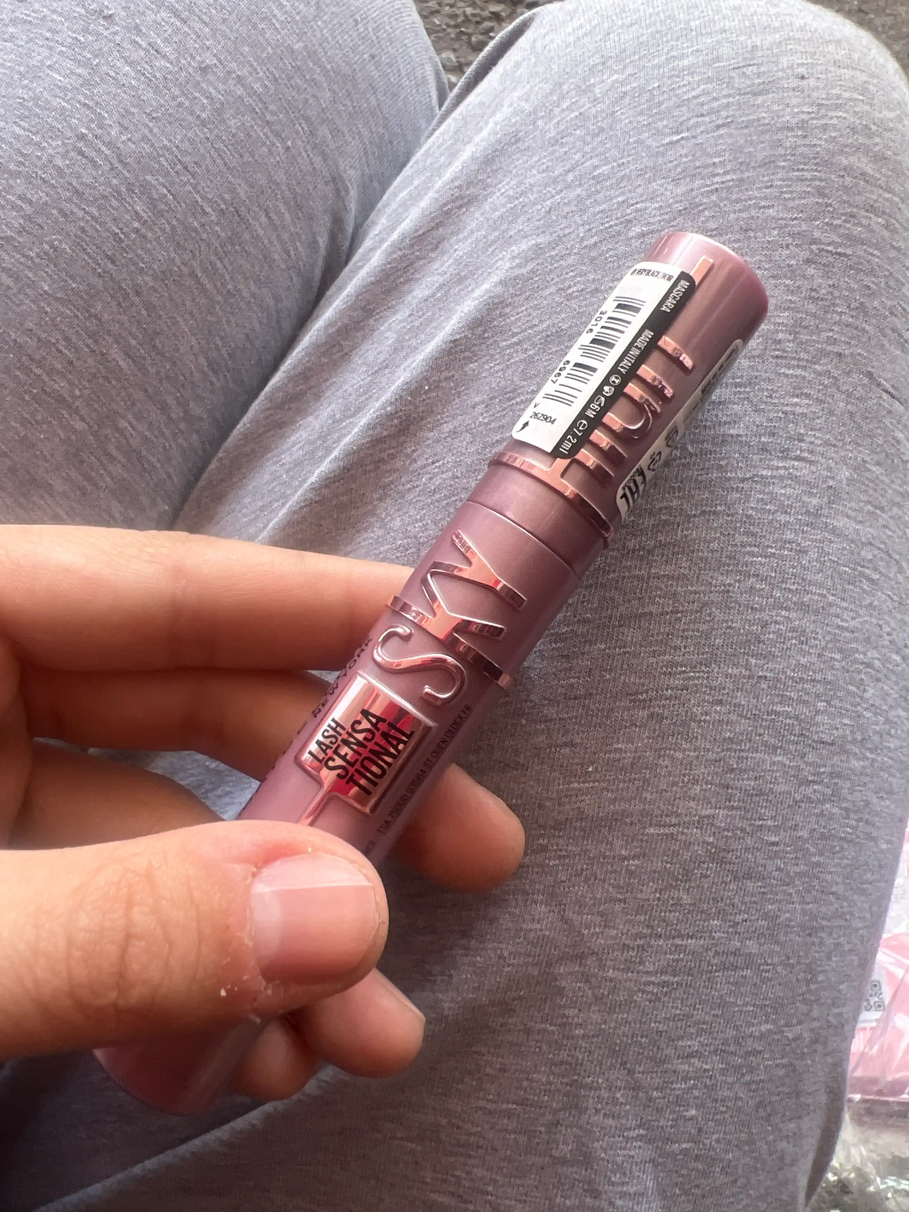 Kiprik uchun tush Maybelline New York Lash Sensational Sky High, qora rang, 9.6 ml