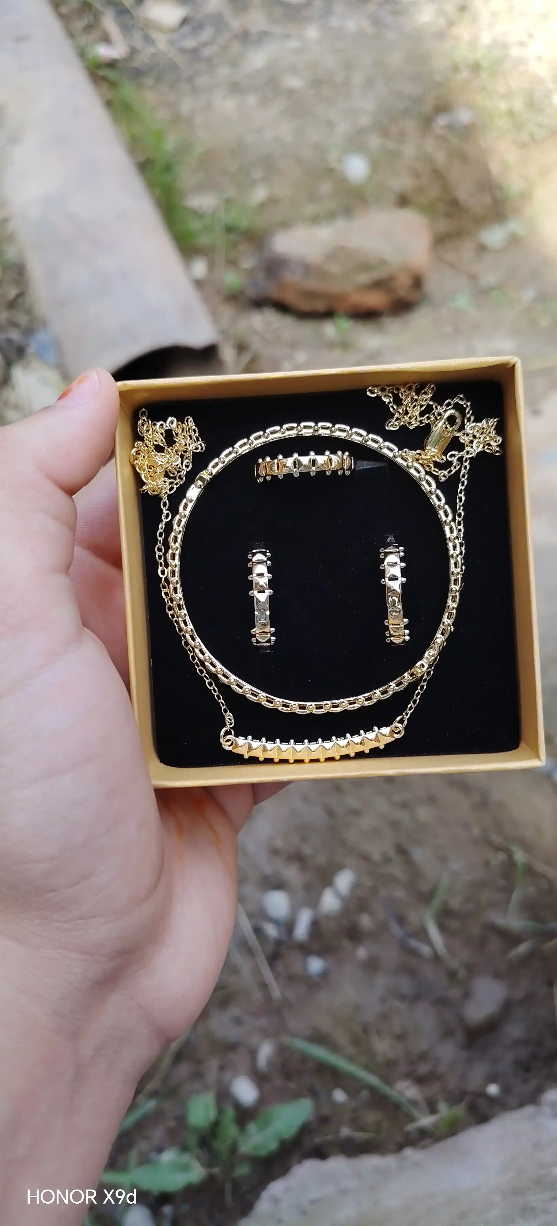 Комплект украшений, серьги, кольцо, браслет, цепочка, Messika Bvlgari, Vancleef