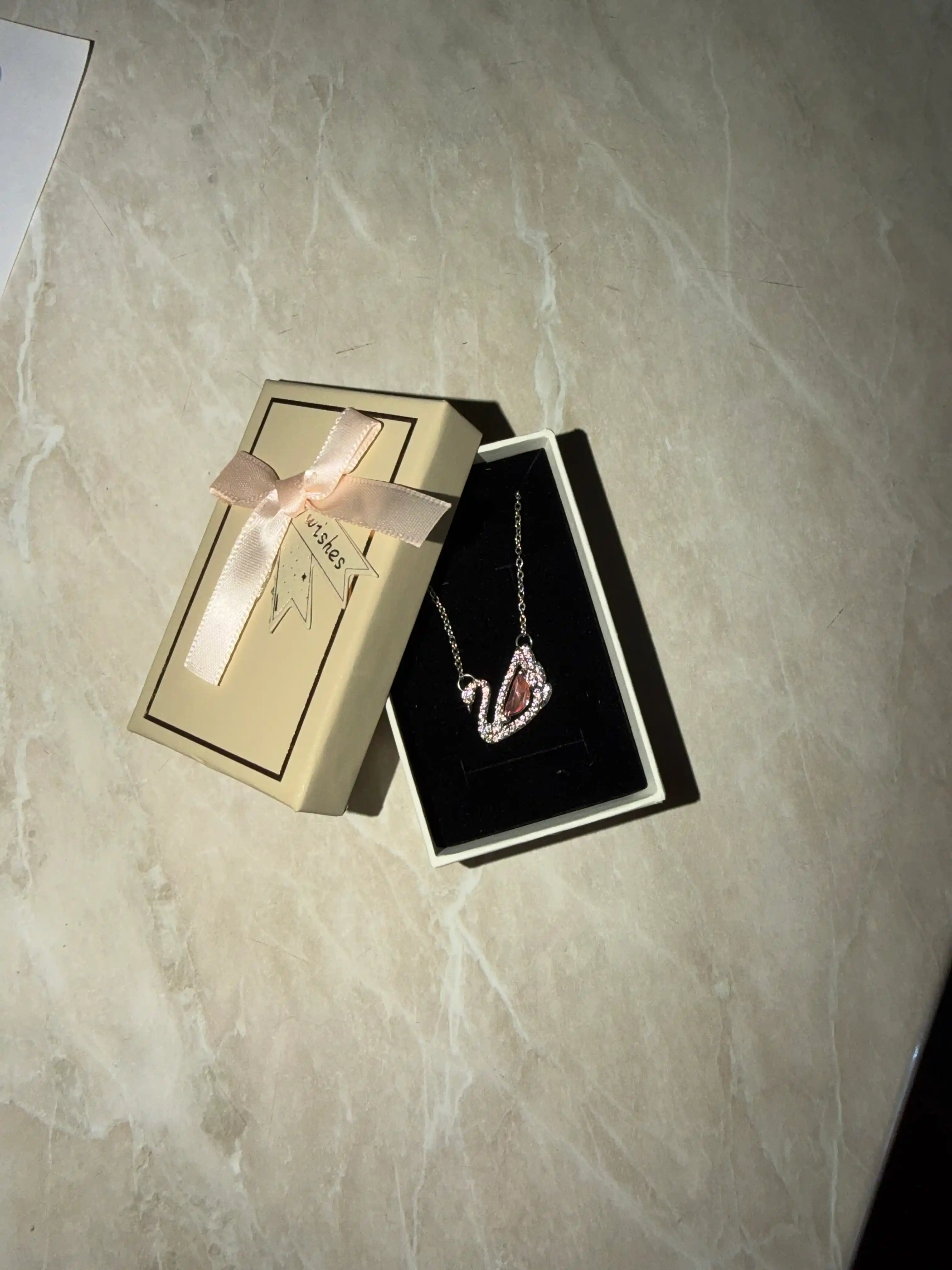 Ayollar uchun zanjir, ayollar aksessuarlari, bijuteriyalar, oqqush shaklida SWAROVSKI