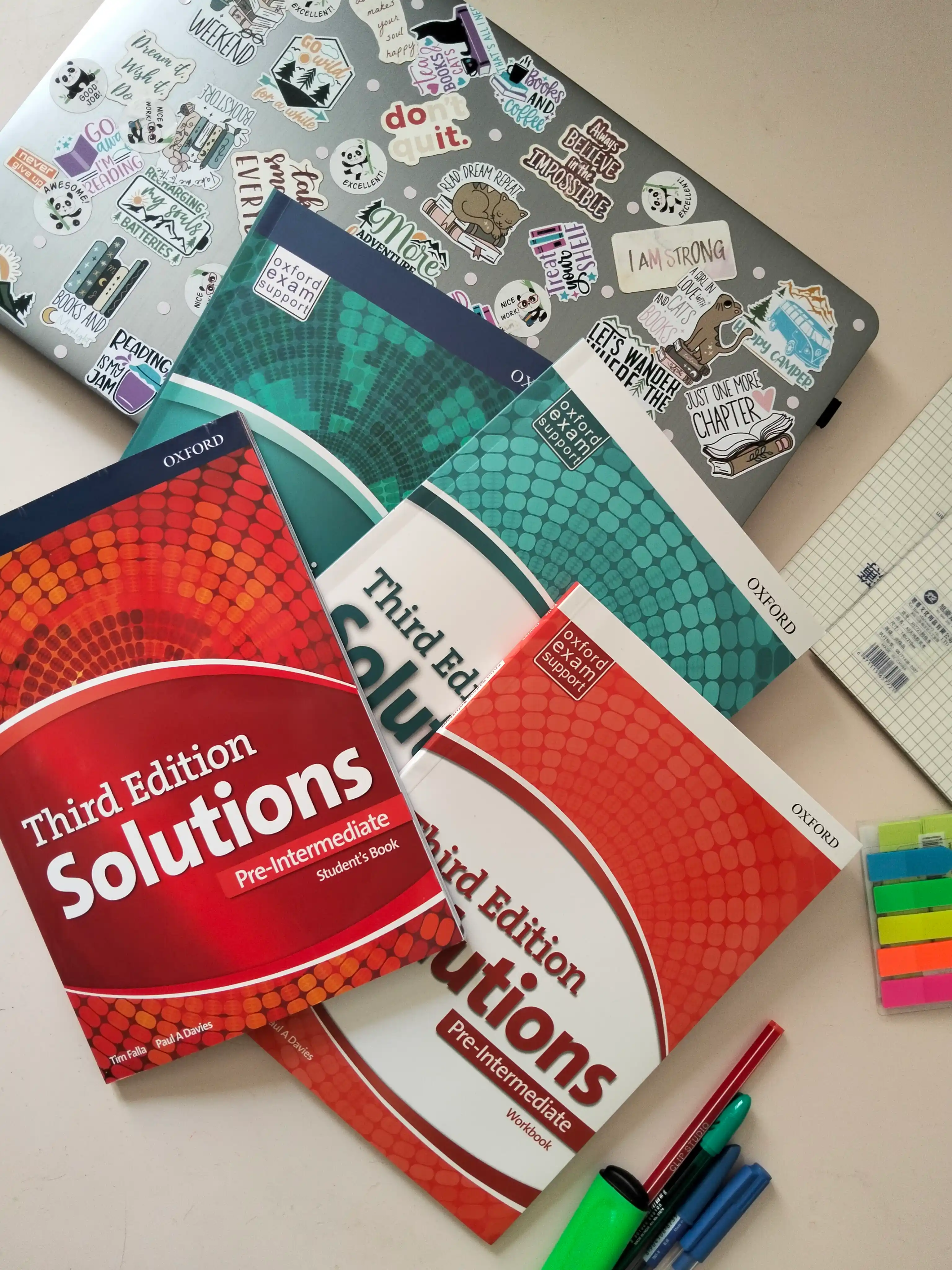 Solutions, Elementary, Third Edition, Student's Book+Workbook