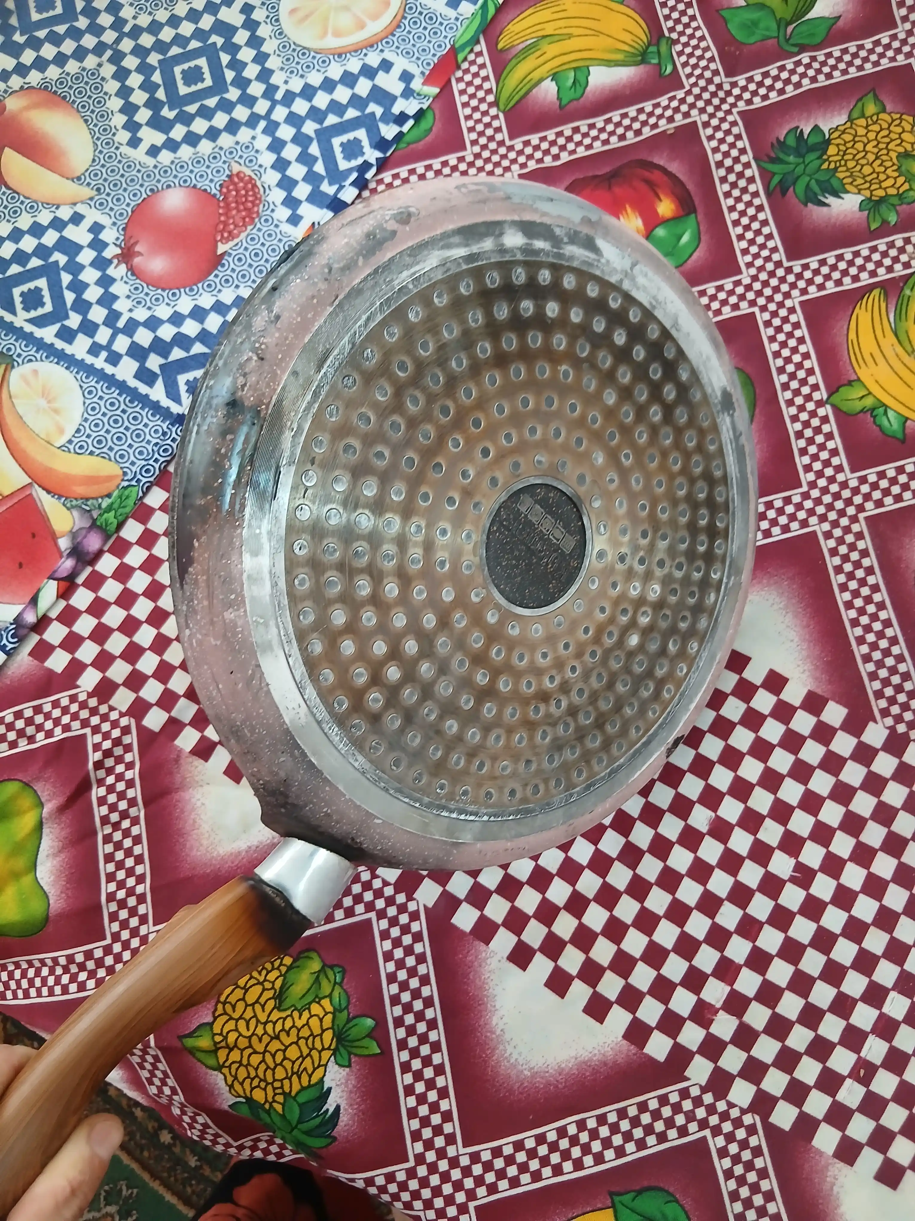 Kukmara Granit Ultra blinchik skovorodkasi, antipiqar qoplama, 22/24 sm, tutqichli