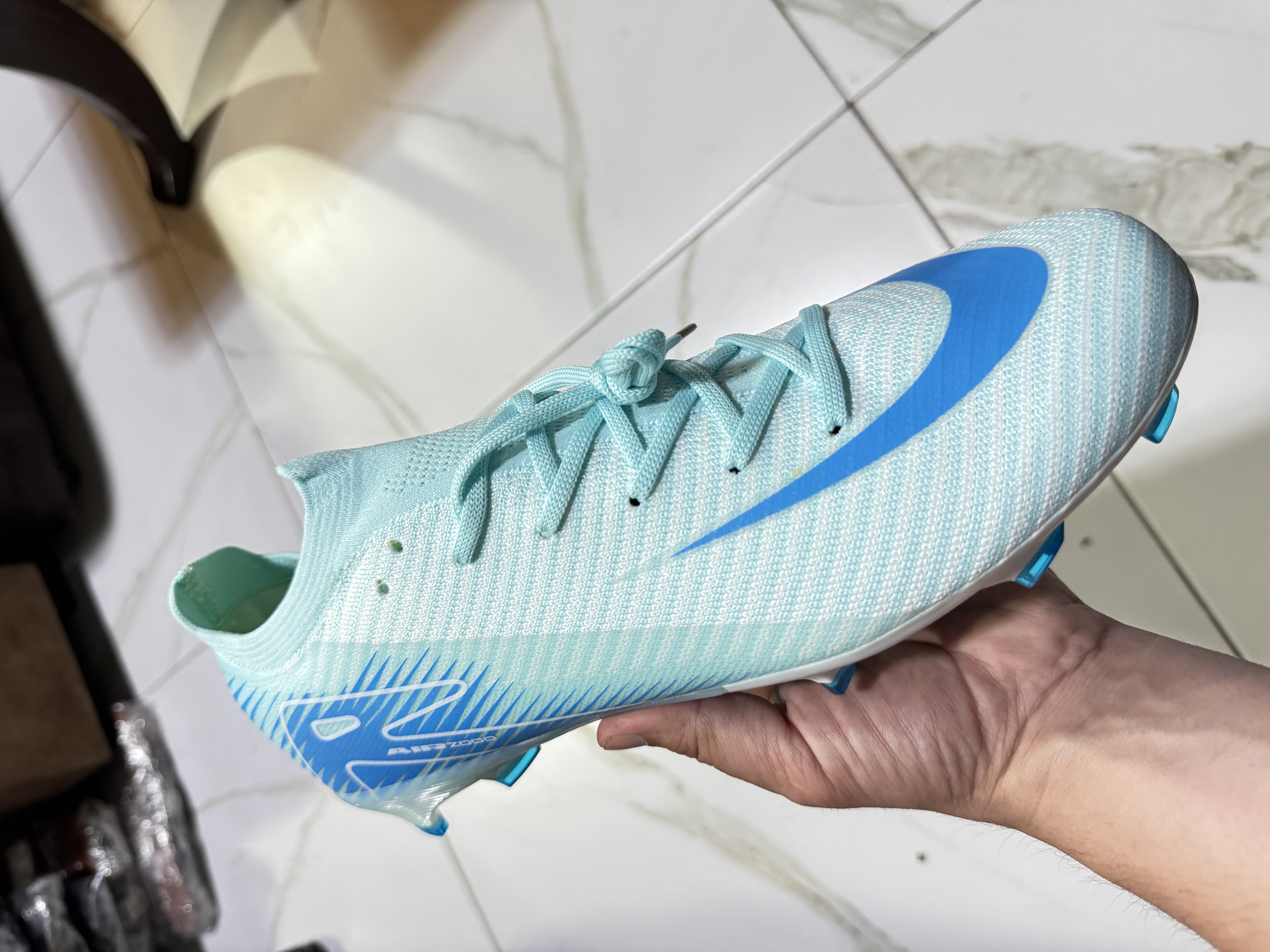 Erkaklar va o‘smirlar uchun futbol butsasi TF/FG — futbol va mini-futbol uchun