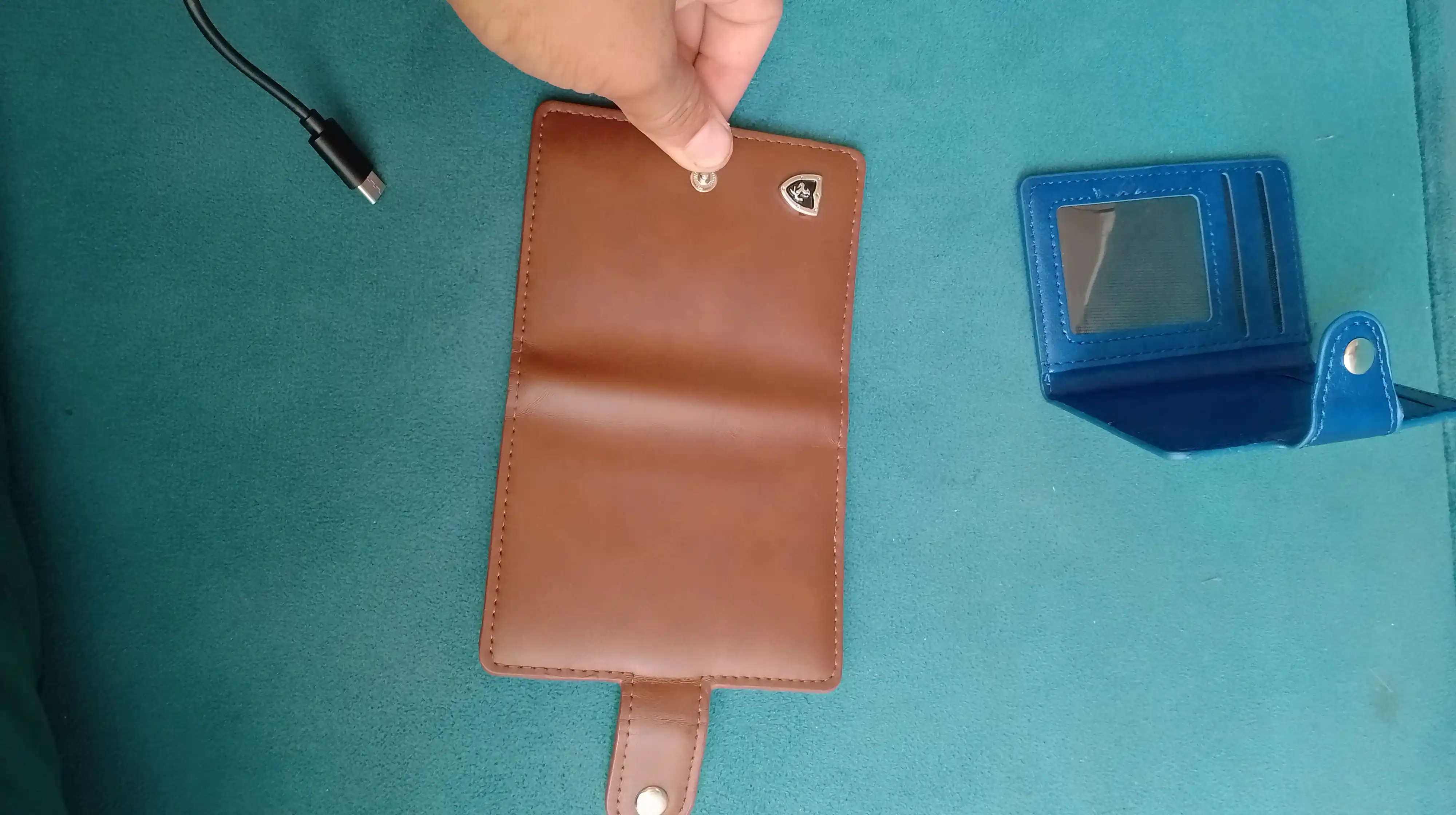 Bank kartasi, ID karta, haydovchilik guvohnomasi uchun kartholder