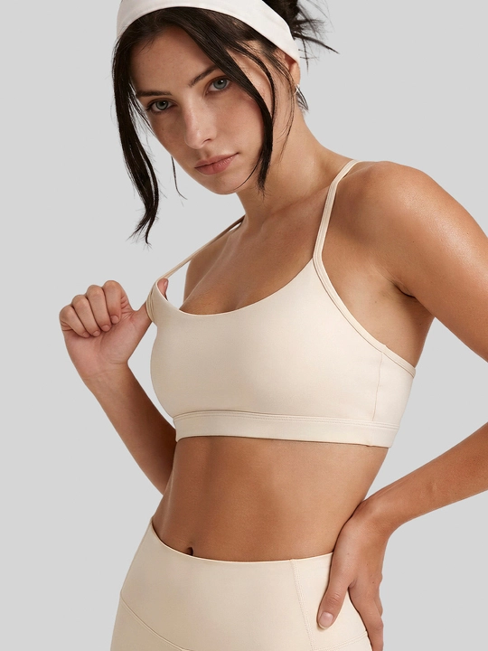 Topik, sport top, fitnes uchun chashkali sport topi, yoga, sport kiyimlari ayollar uchun