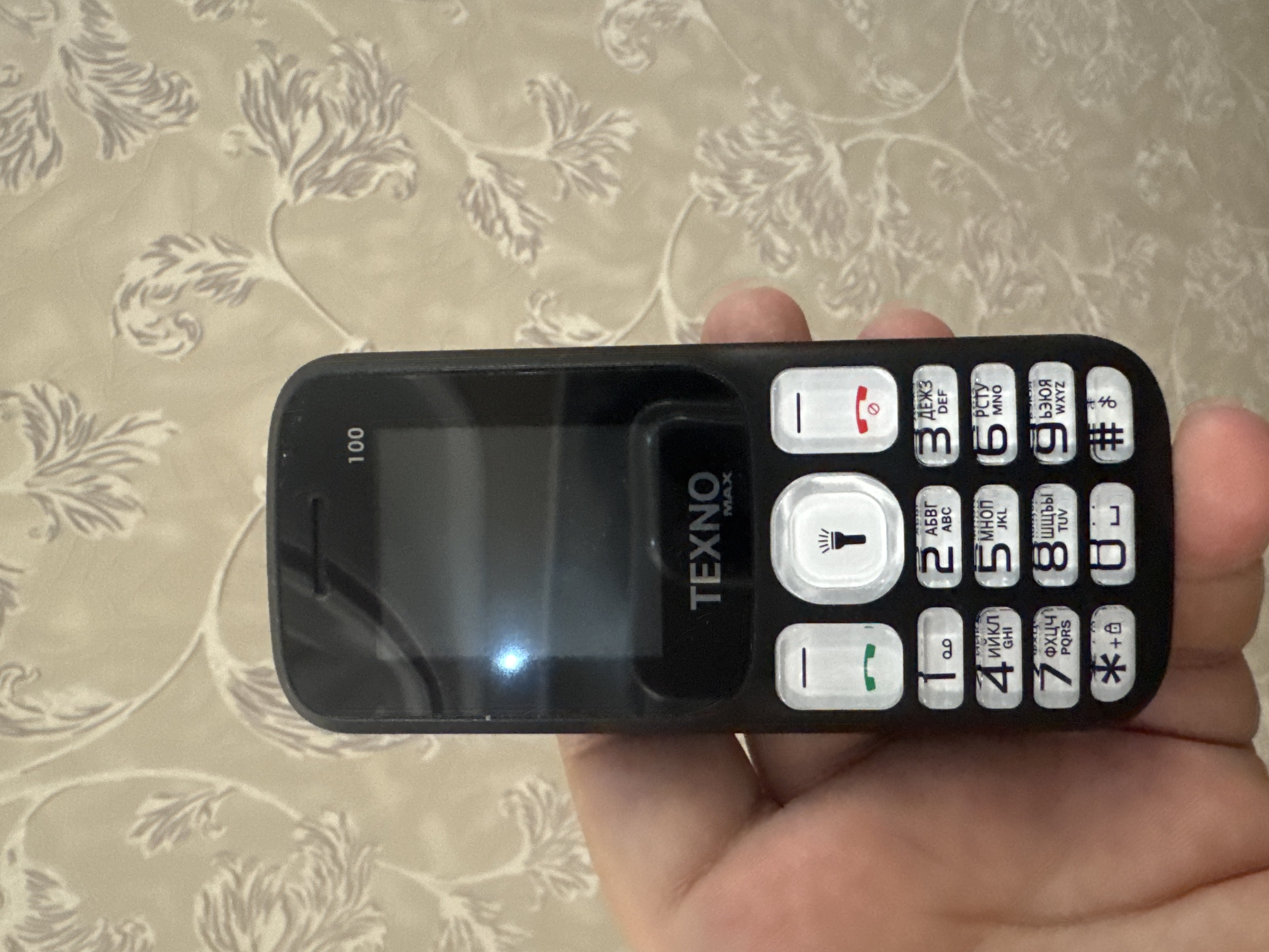 Knopkali Telefon Texnomax 100 Protsessor SPD 6533, 2 sim karta, FM radio, MP3, Ovoz yozish