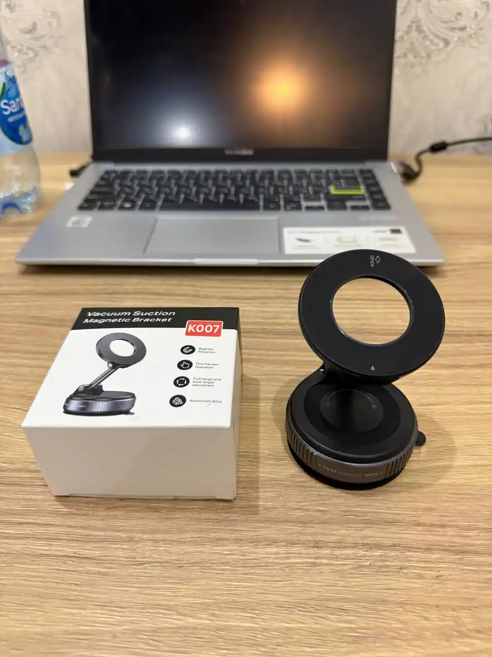 Держатель для телефона, магнитный, вакуумный, в машину с Magsafe