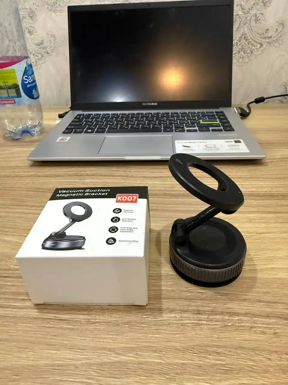 Держатель для телефона, магнитный, вакуумный, в машину с Magsafe