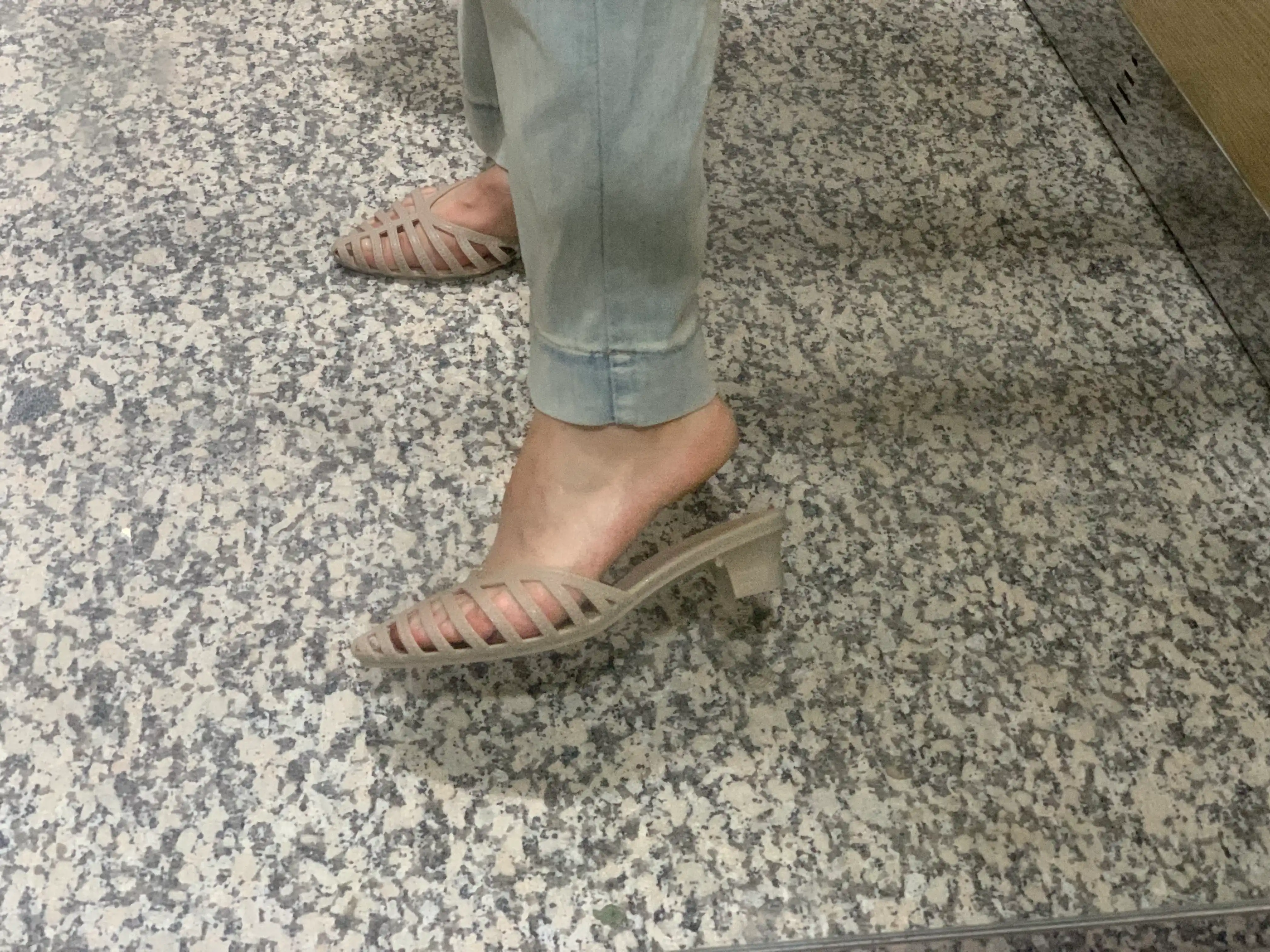 Ayollar tuflisi Ofis va uy uchun past poshnali