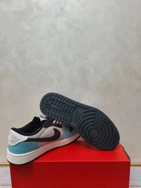 JORDAN 1 LOW