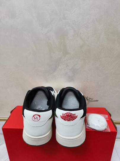 JORDAN 1 LOW