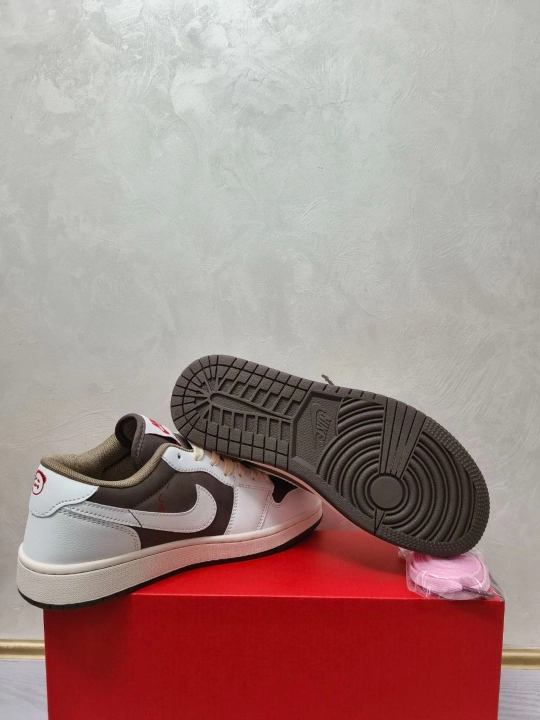 JORDAN 1 LOW