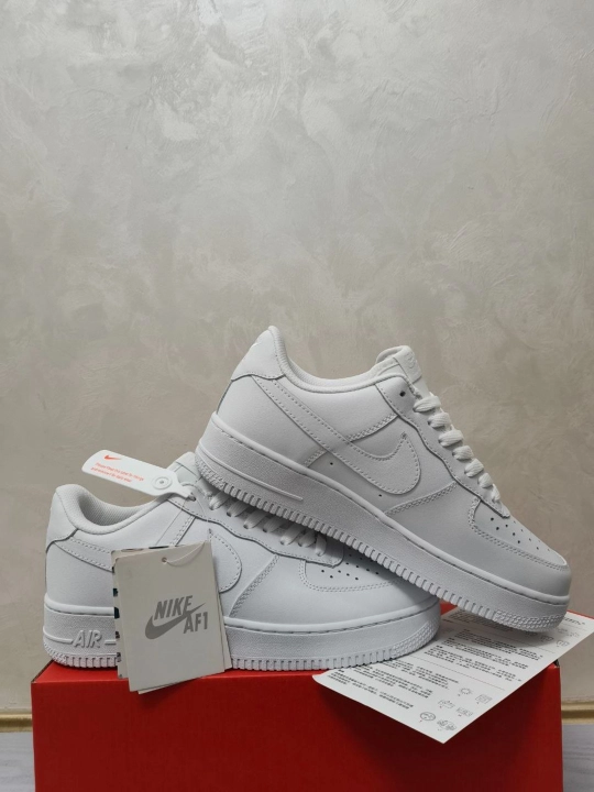 JORDAN 1 LOW