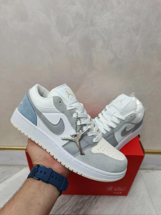 JORDAN 1 LOW - 