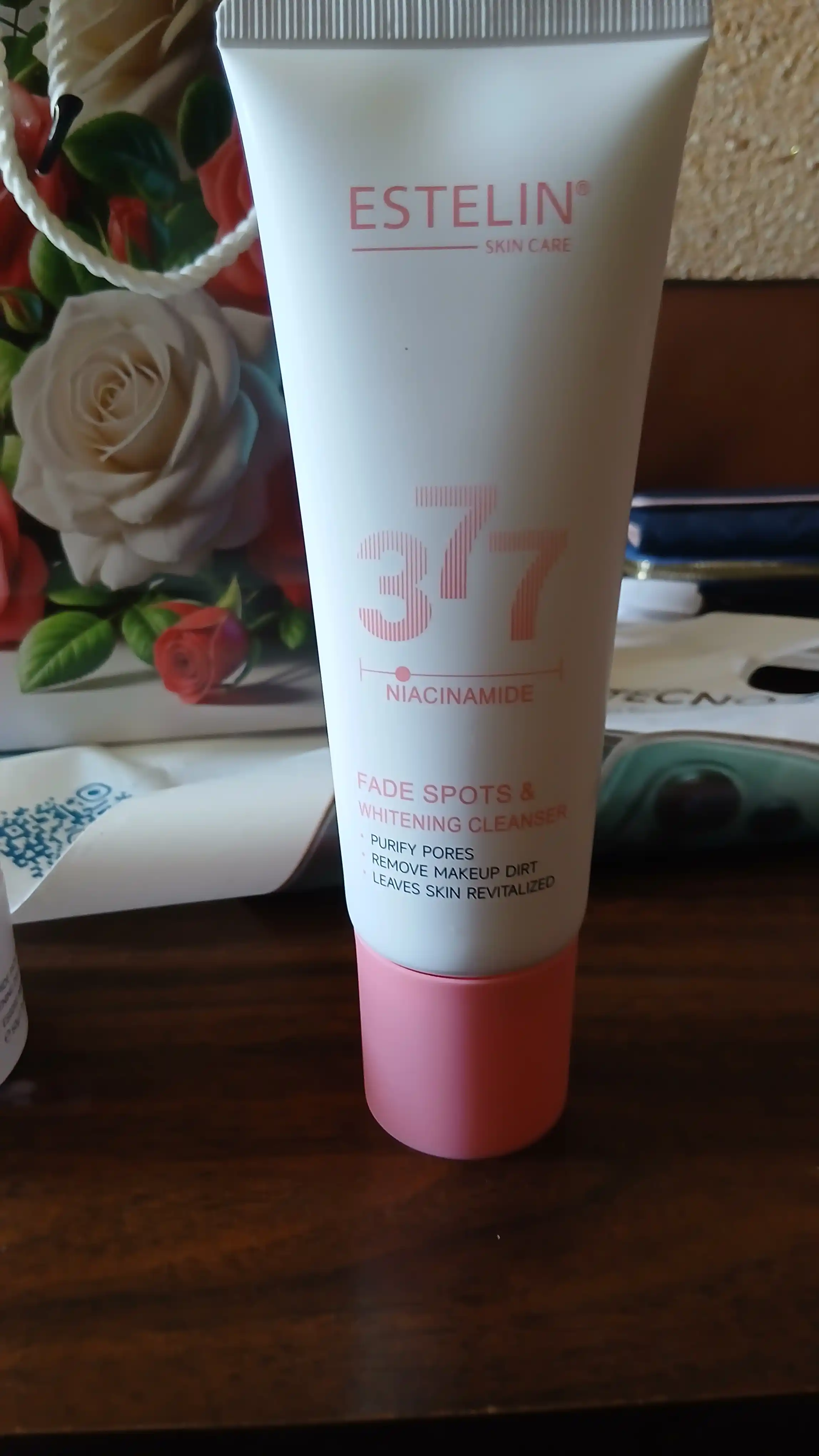 Пенка для лица с ниацинамидом, Estelin Niacinamide Fade Spots & Whitening Cleanser, 120 гр
