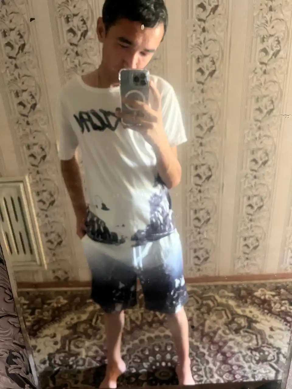 Erkaklar sport kostyumi, futbolkasi va shortigi mashg'ulotlar, yugurish va futbol uchun