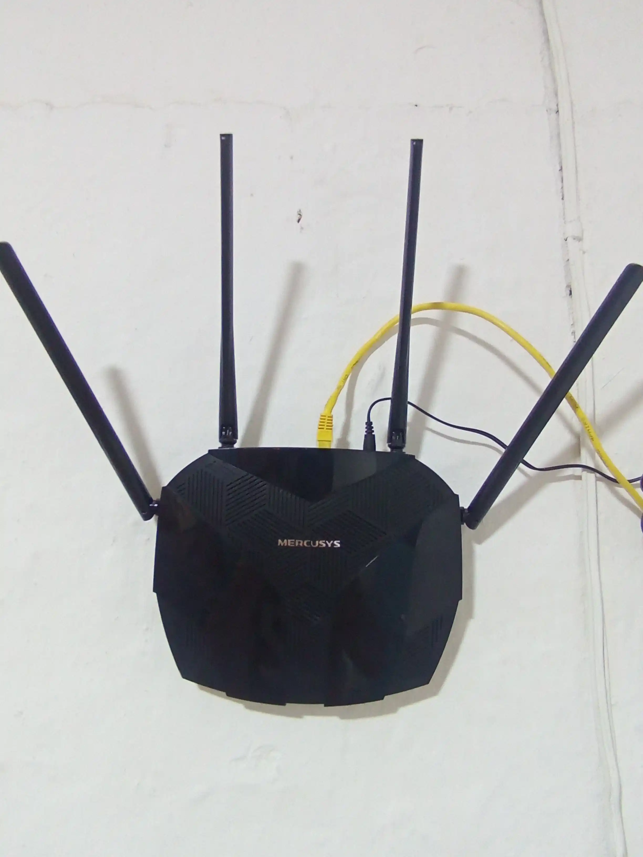 Mercusys MR80X — AX3000 Dual-Band Wi-Fi 6 Gigabit Router