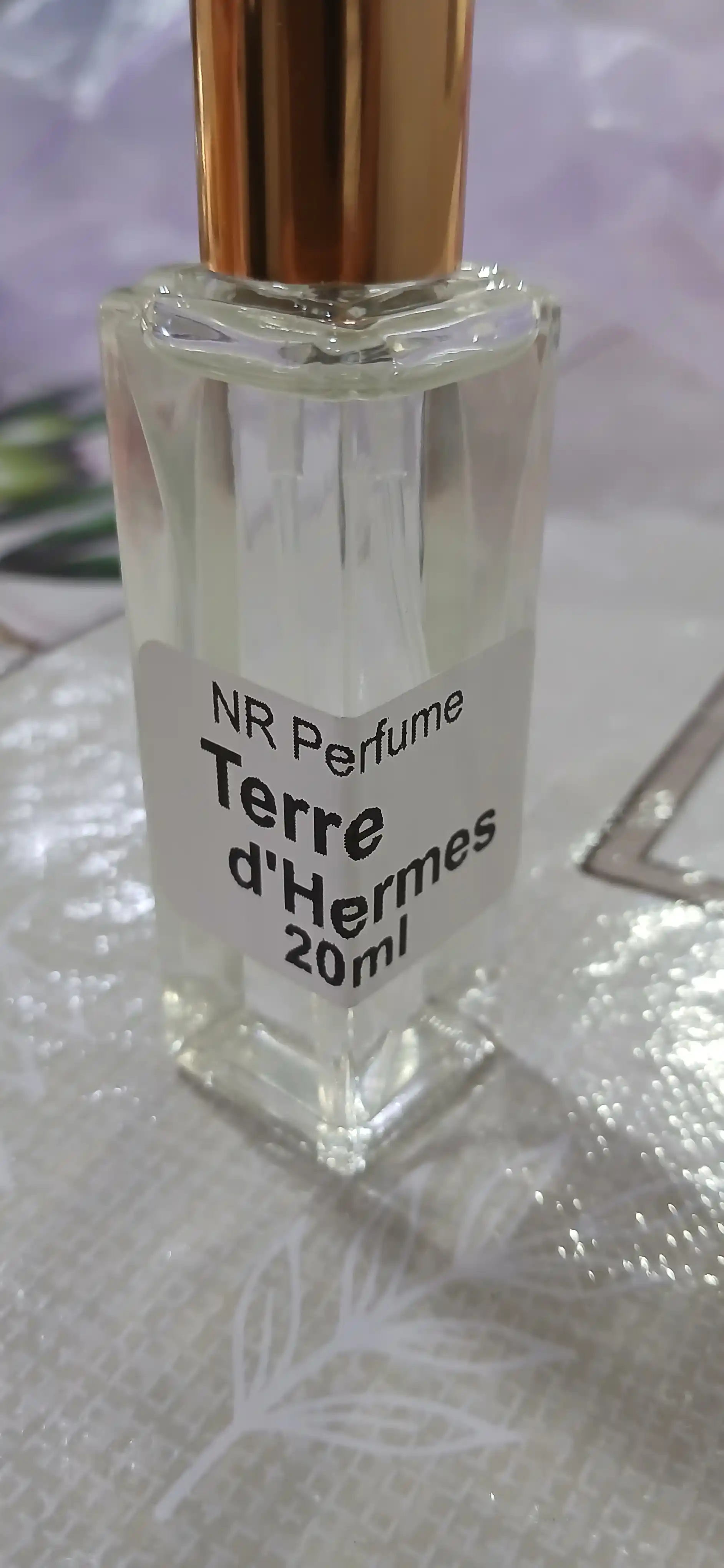 Atir Terre d'Hermes Parfum Hermès erkaklar uchun, Fransiya
