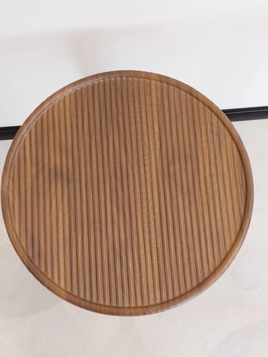 Круглый журнальный столик Jakarta, компактный интерьерный элемент