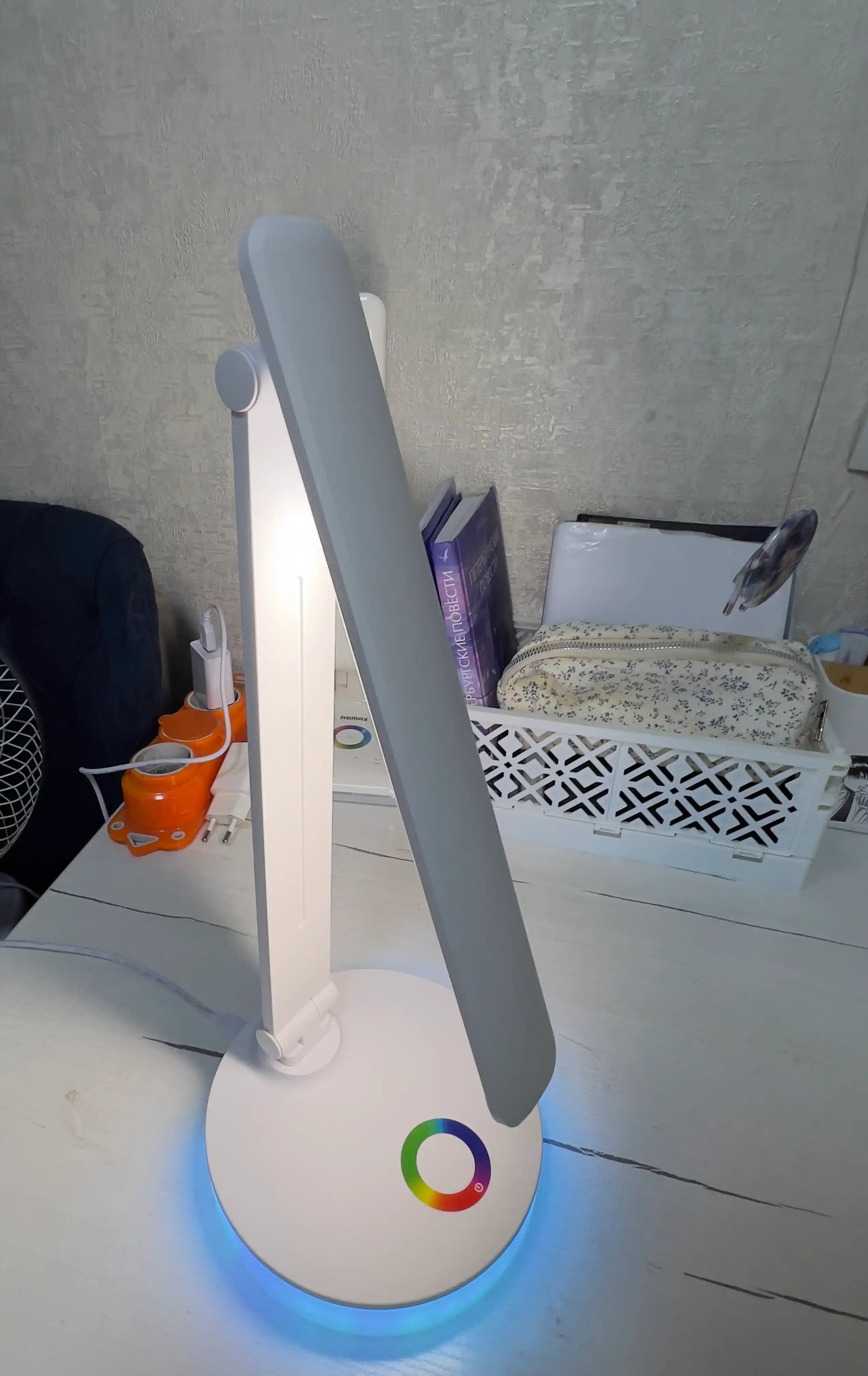 Настольная лампа 2 в 1, с RGB подсветкой, сенсорное управление, 3 режима свечения