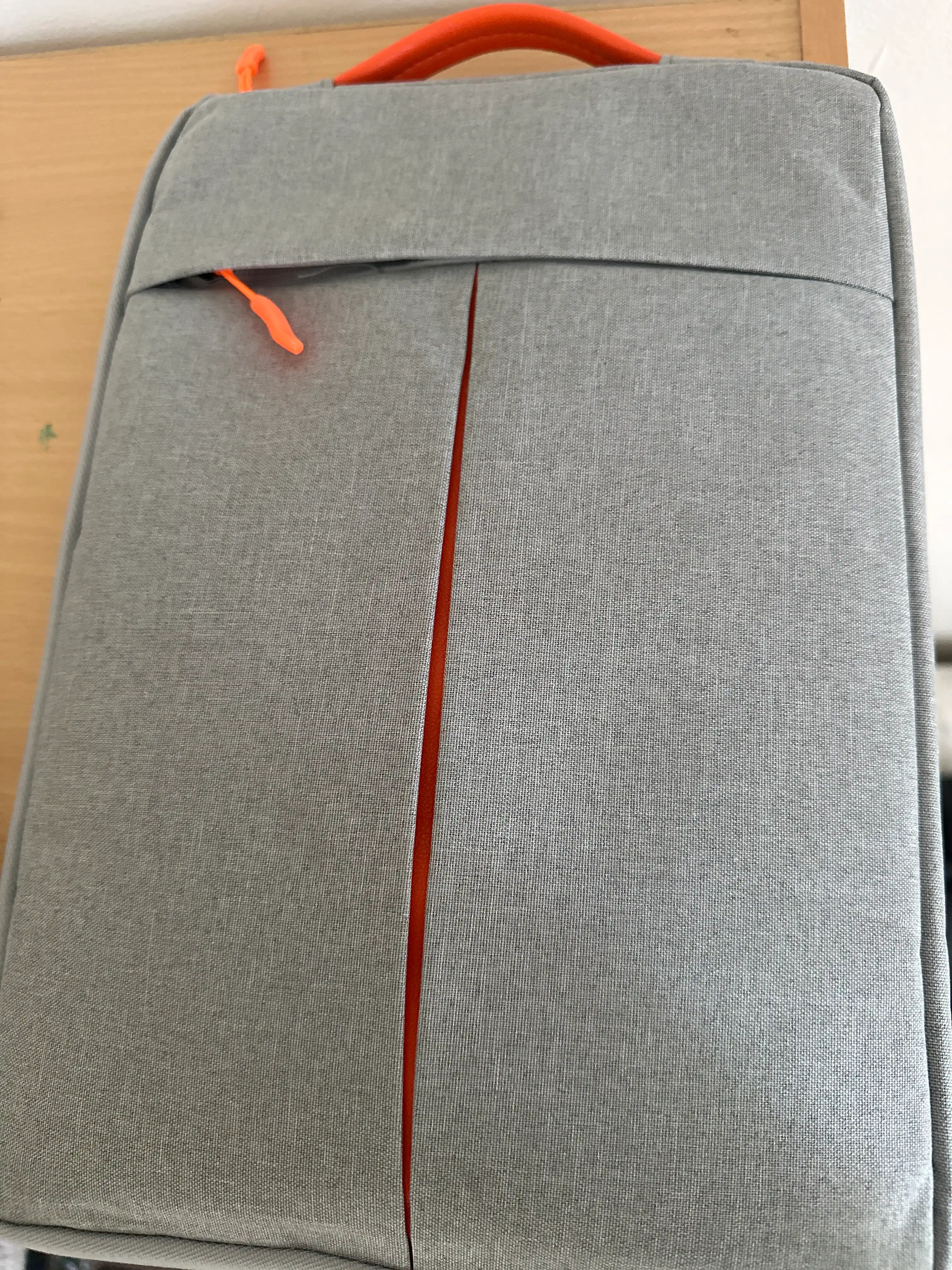 Noutbuk va MacBook uchun suvga chidamli biznes sumka