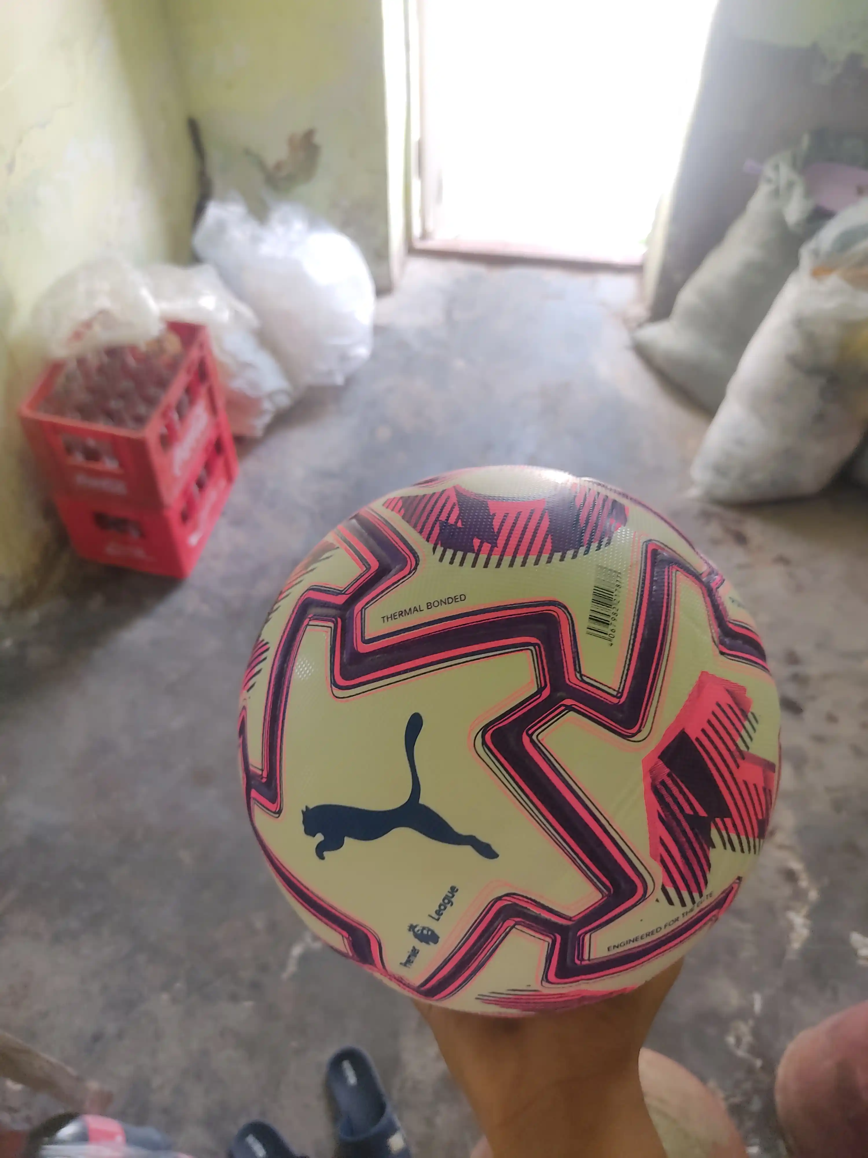 Futbol to‘pi, 5 o‘lchamli, sovg‘aga to‘p nasosi, 1 ta igna