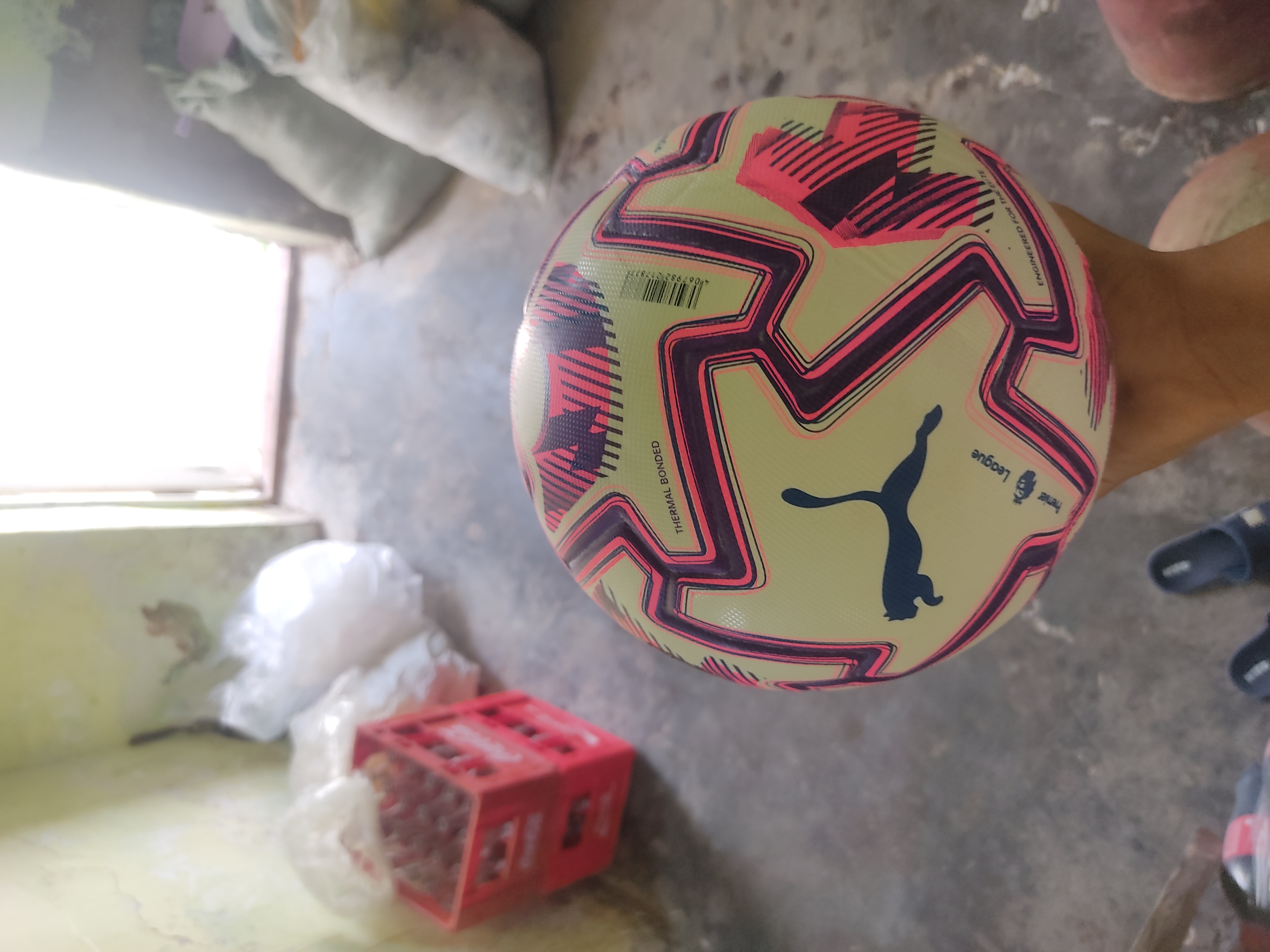 Futbol to‘pi, 5 o‘lchamli, sovg‘aga to‘p nasosi, 1 ta igna